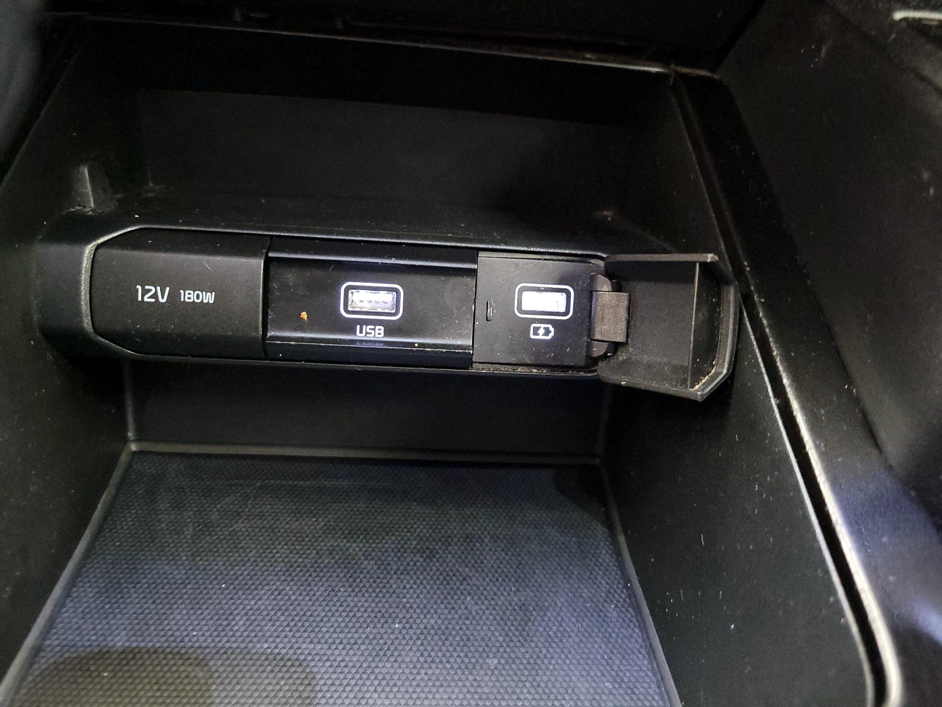 Thumbnail: 2021 Kia Telluride - 18