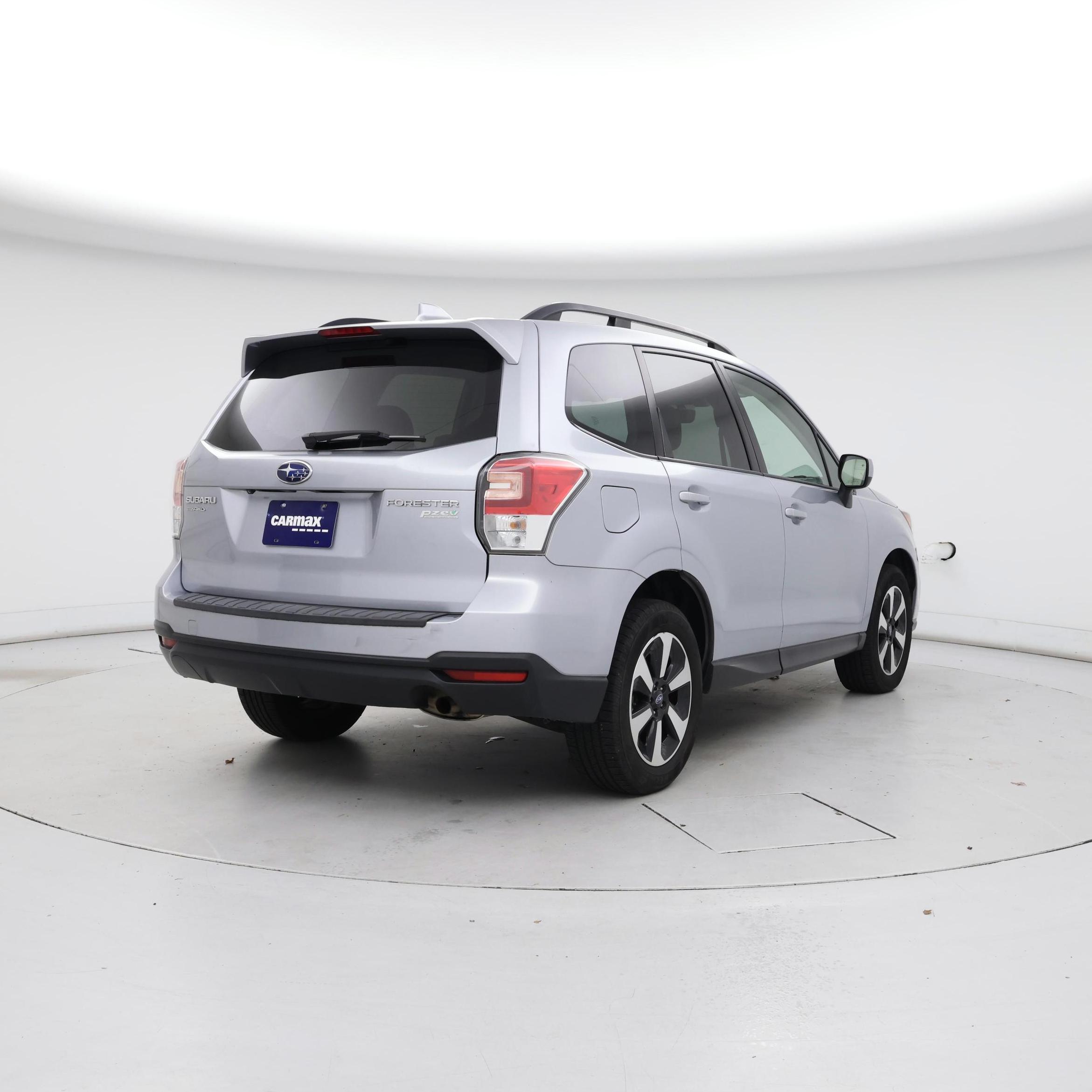 Thumbnail: 2017 Subaru Forester - 8