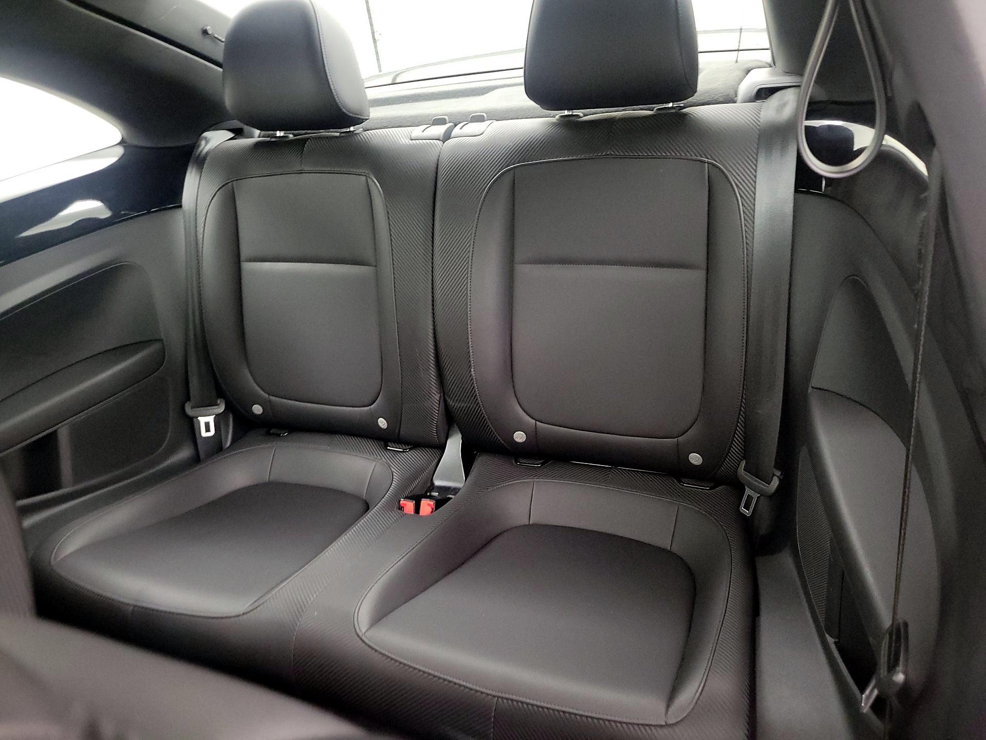 Thumbnail: 2016 Volkswagen Beetle - 20