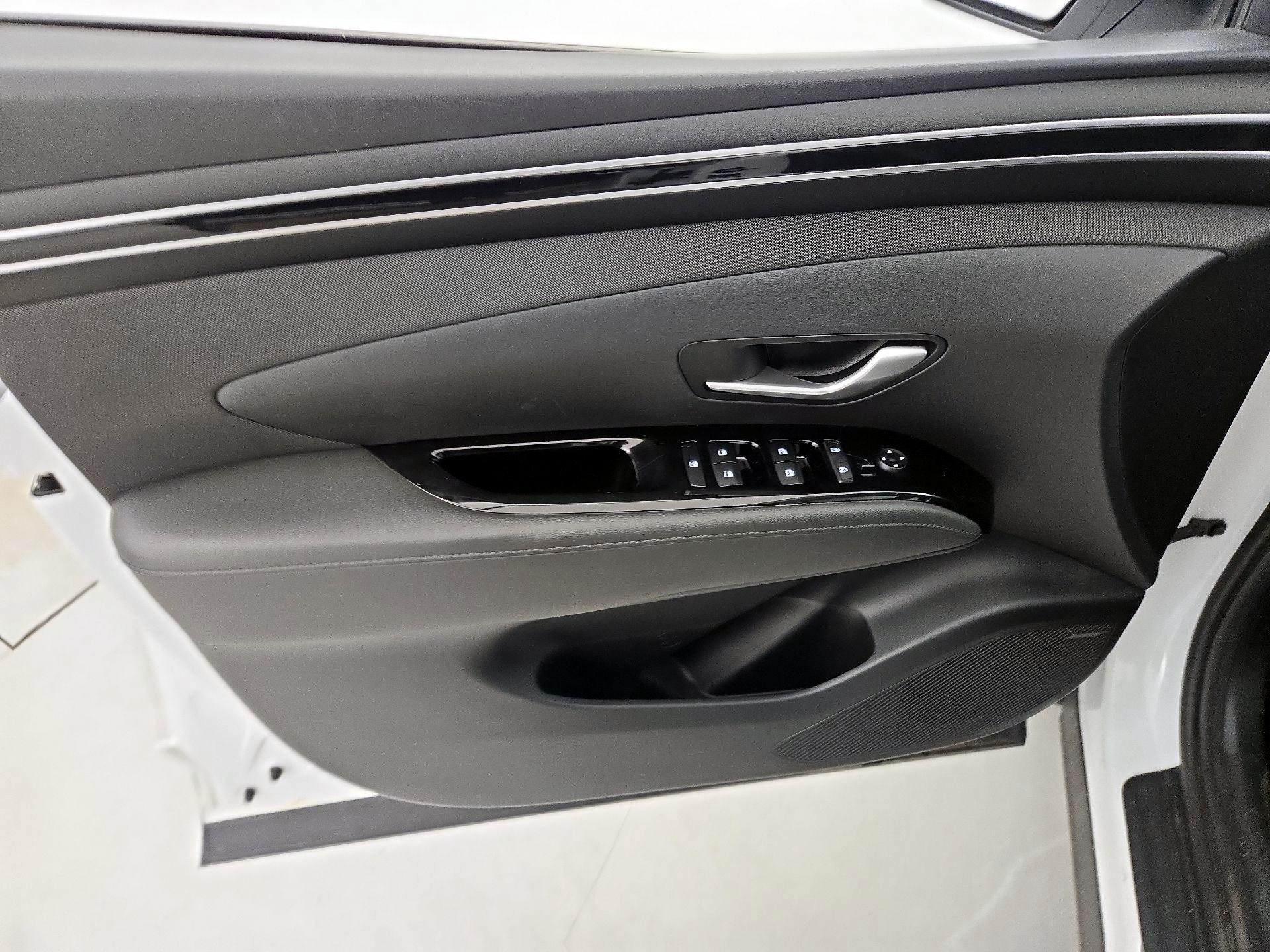 Thumbnail: 2022 Hyundai Tucson - 12