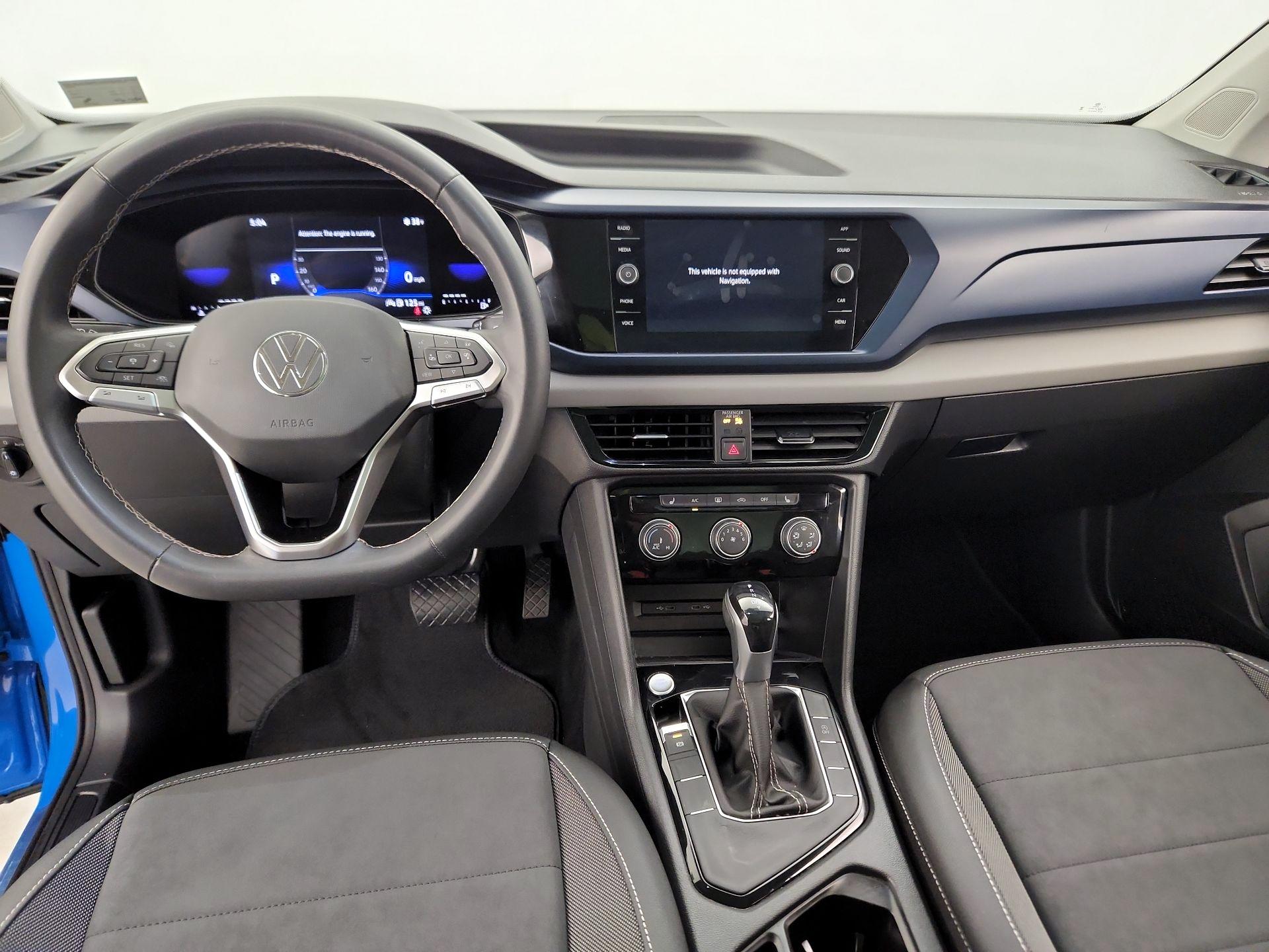 Thumbnail: 2023 Volkswagen Taos - 9