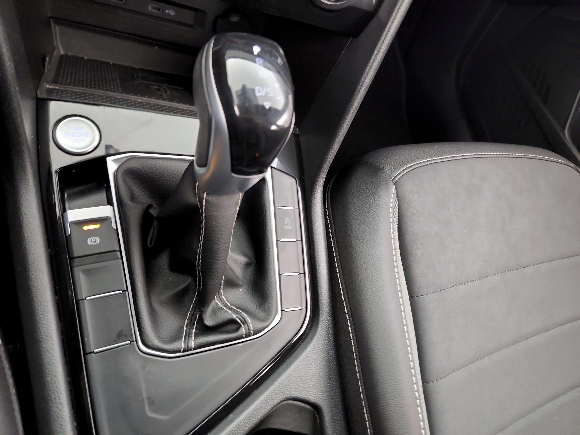 Thumbnail: 2023 Volkswagen Taos - 18