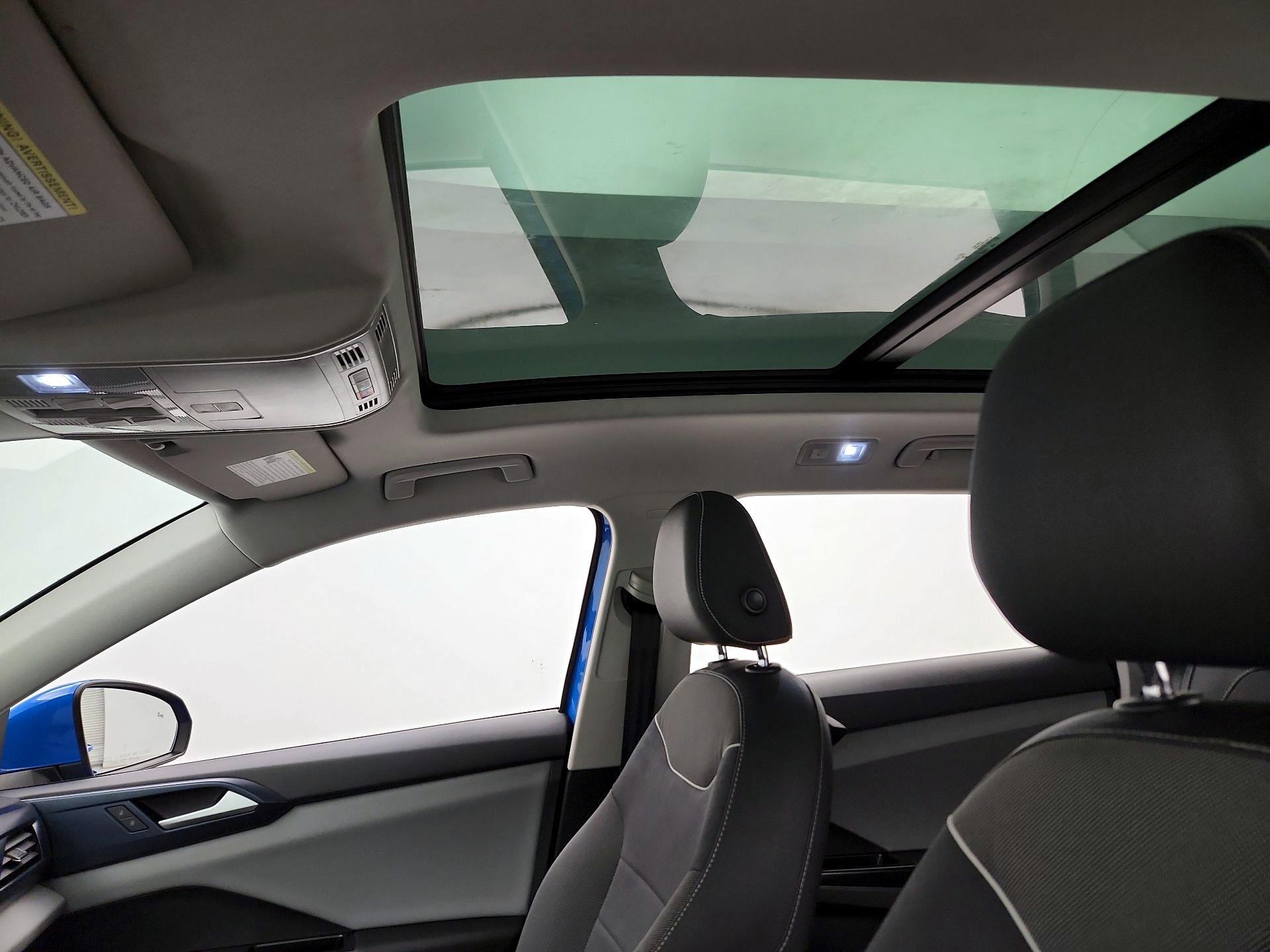 Thumbnail: 2023 Volkswagen Taos - 20