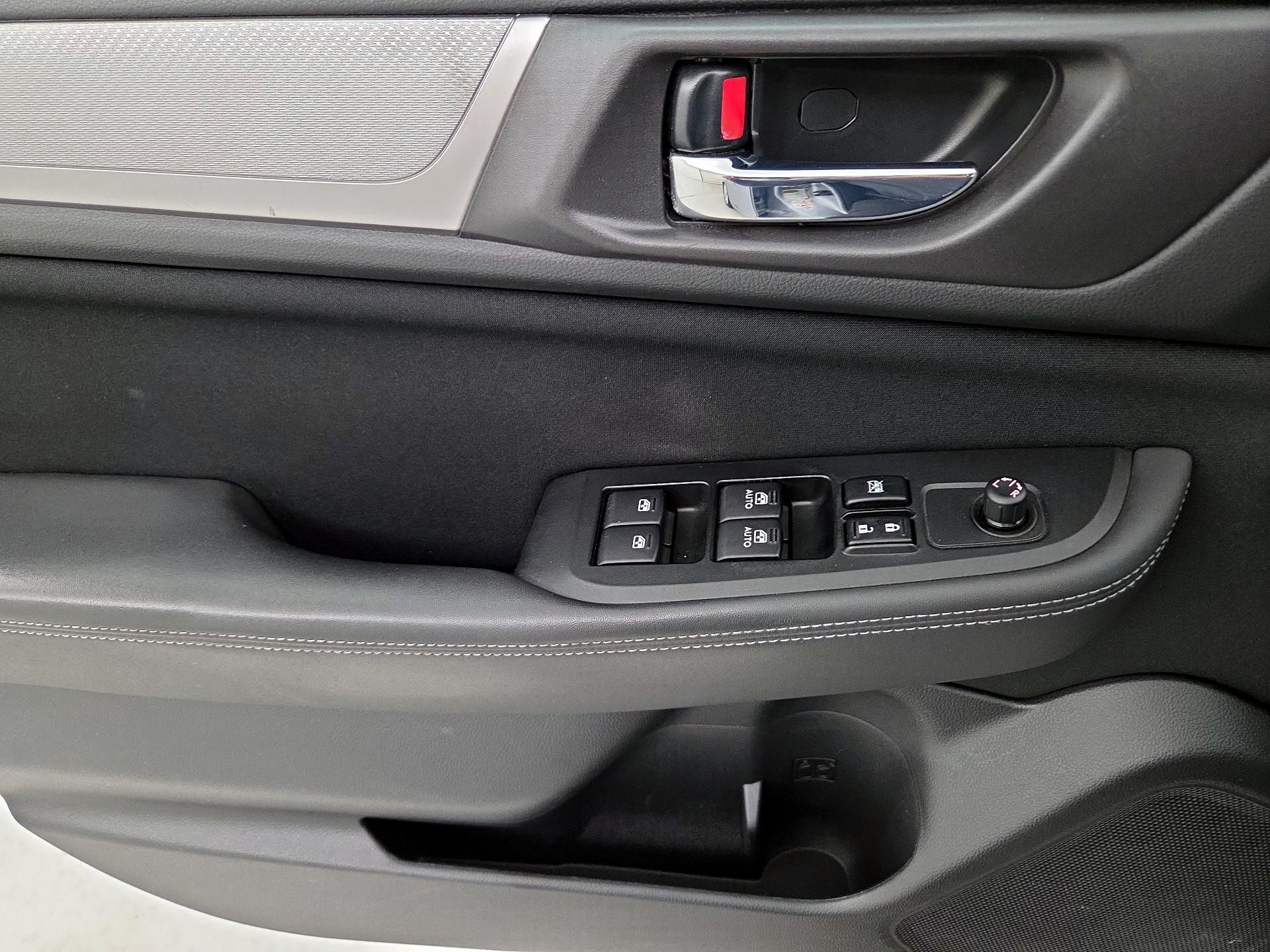 Thumbnail: 2015 Subaru Legacy - 12