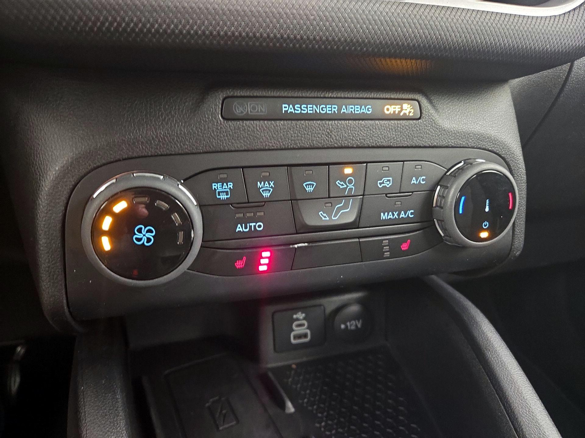 Thumbnail: 2023 Ford Bronco Sport - 16