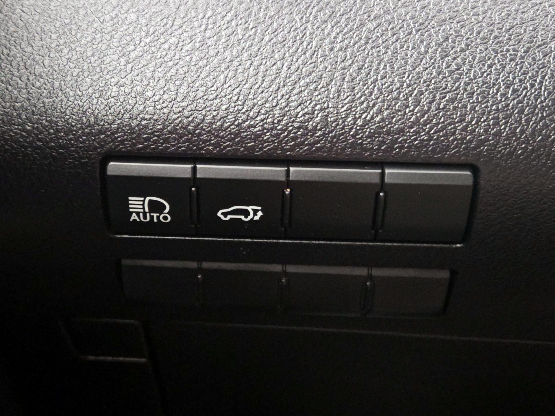 Thumbnail: 2020 Lexus RX - 13