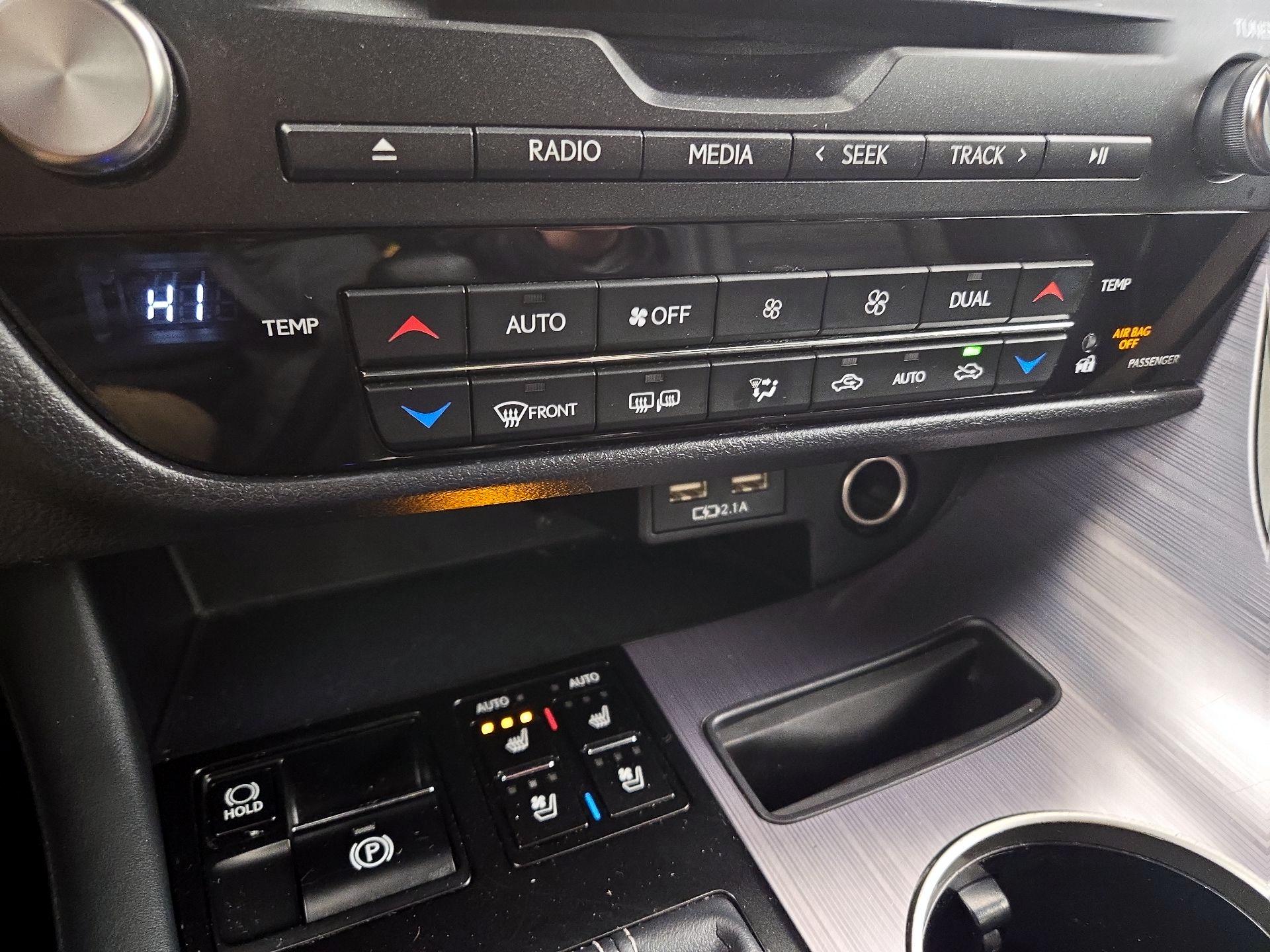 Thumbnail: 2020 Lexus RX - 17