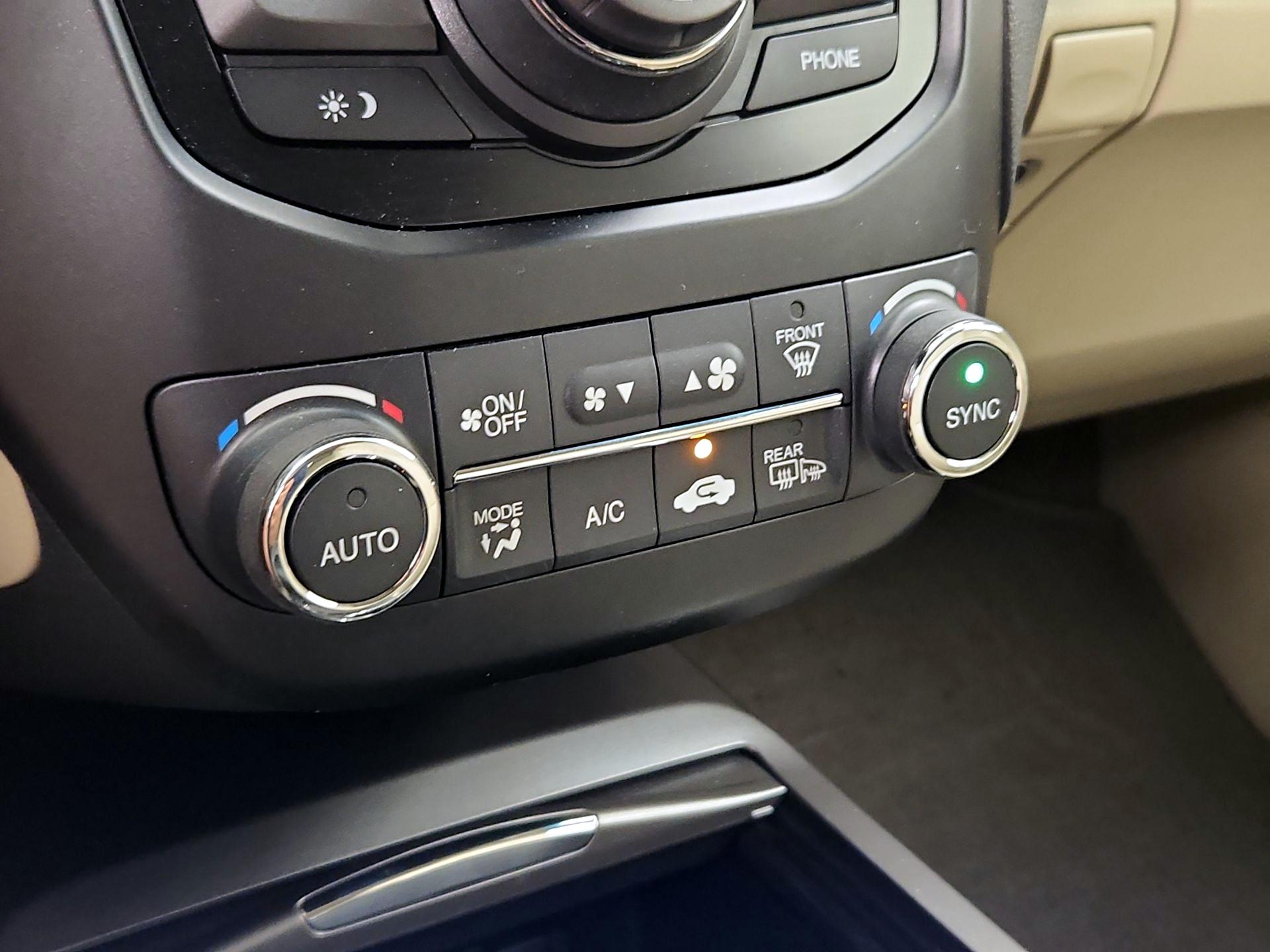 Thumbnail: 2015 Acura RDX - 17