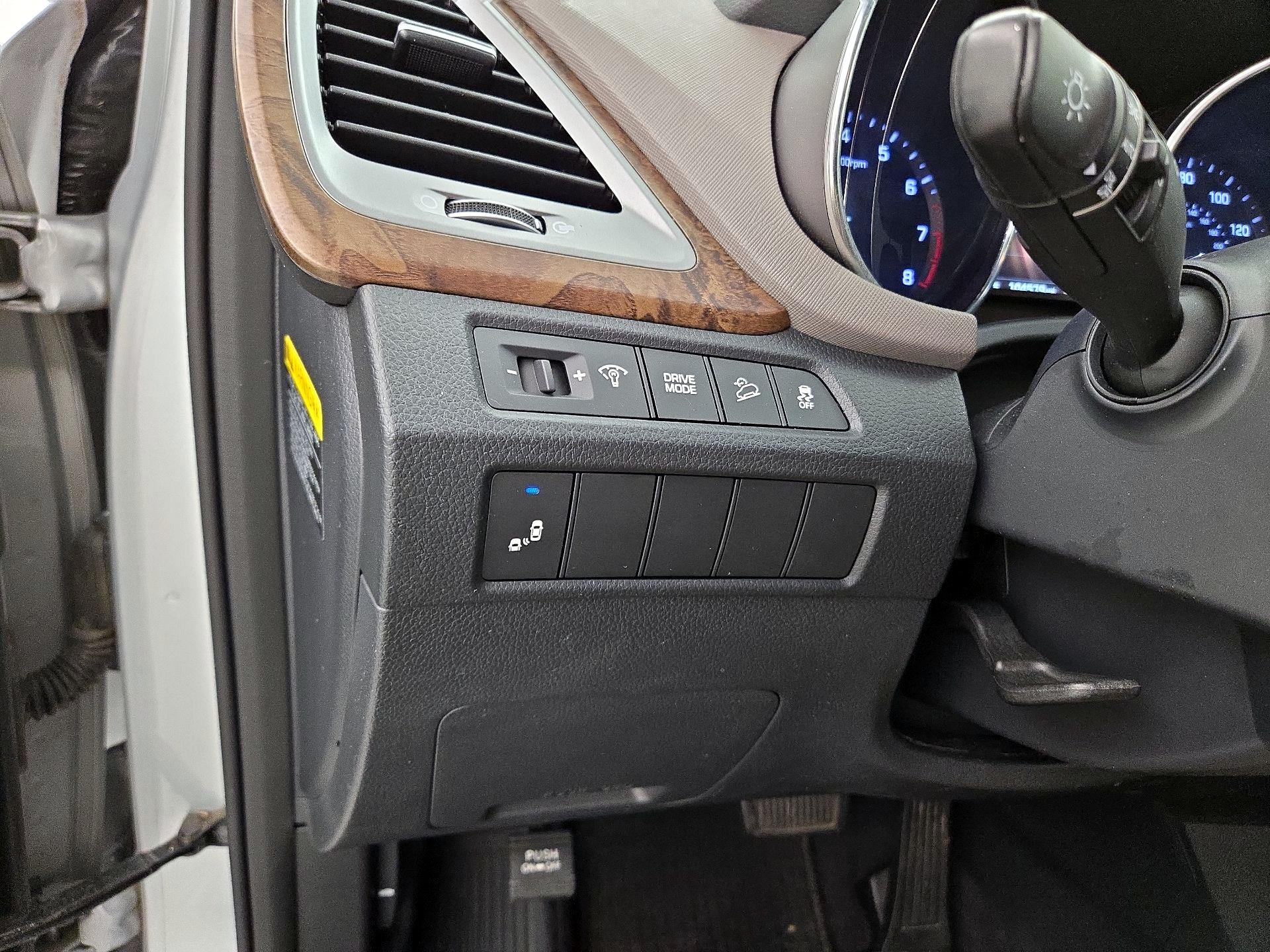 Thumbnail: 2017 Hyundai Santa Fe - 13