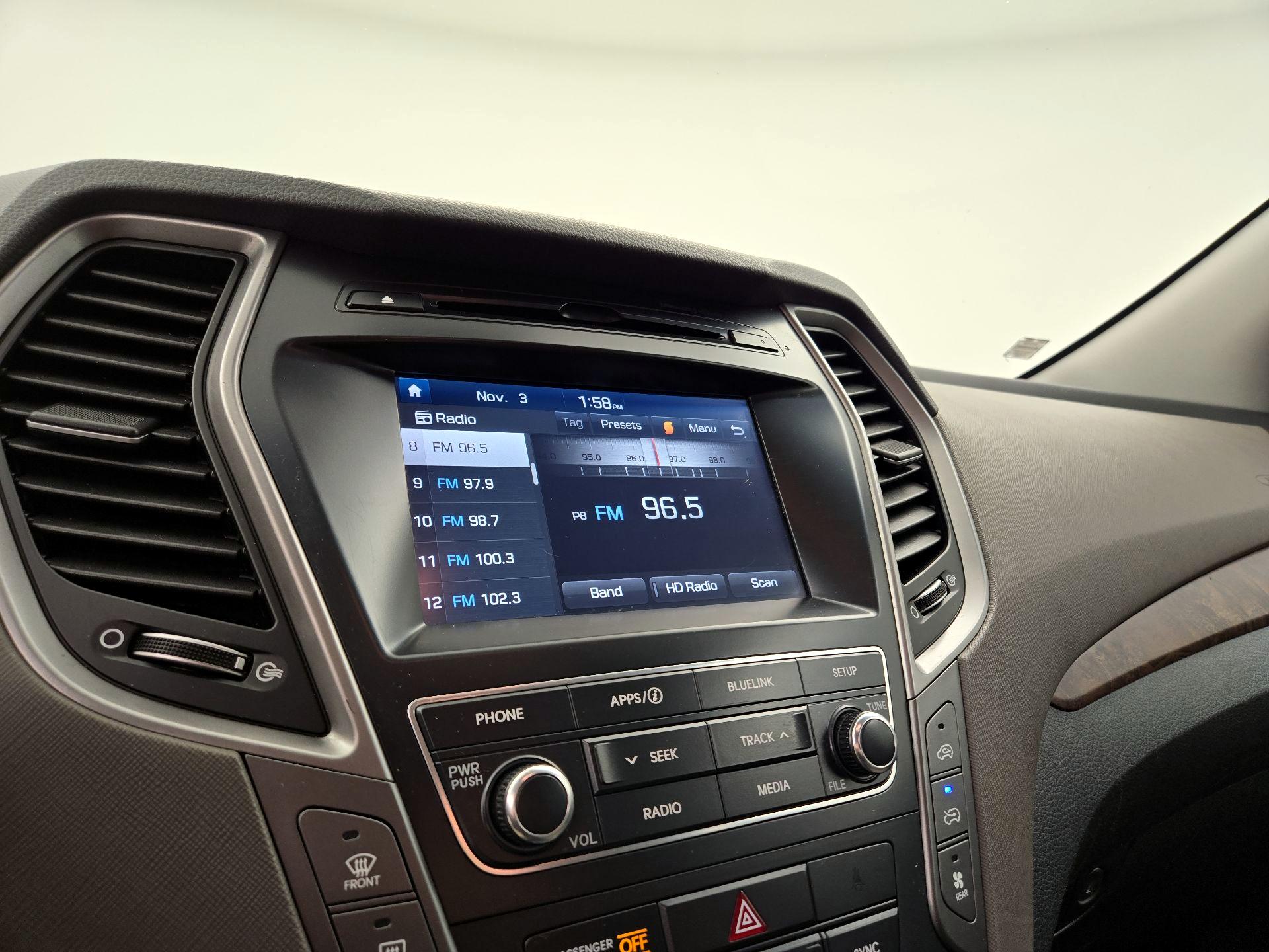 Thumbnail: 2017 Hyundai Santa Fe - 15