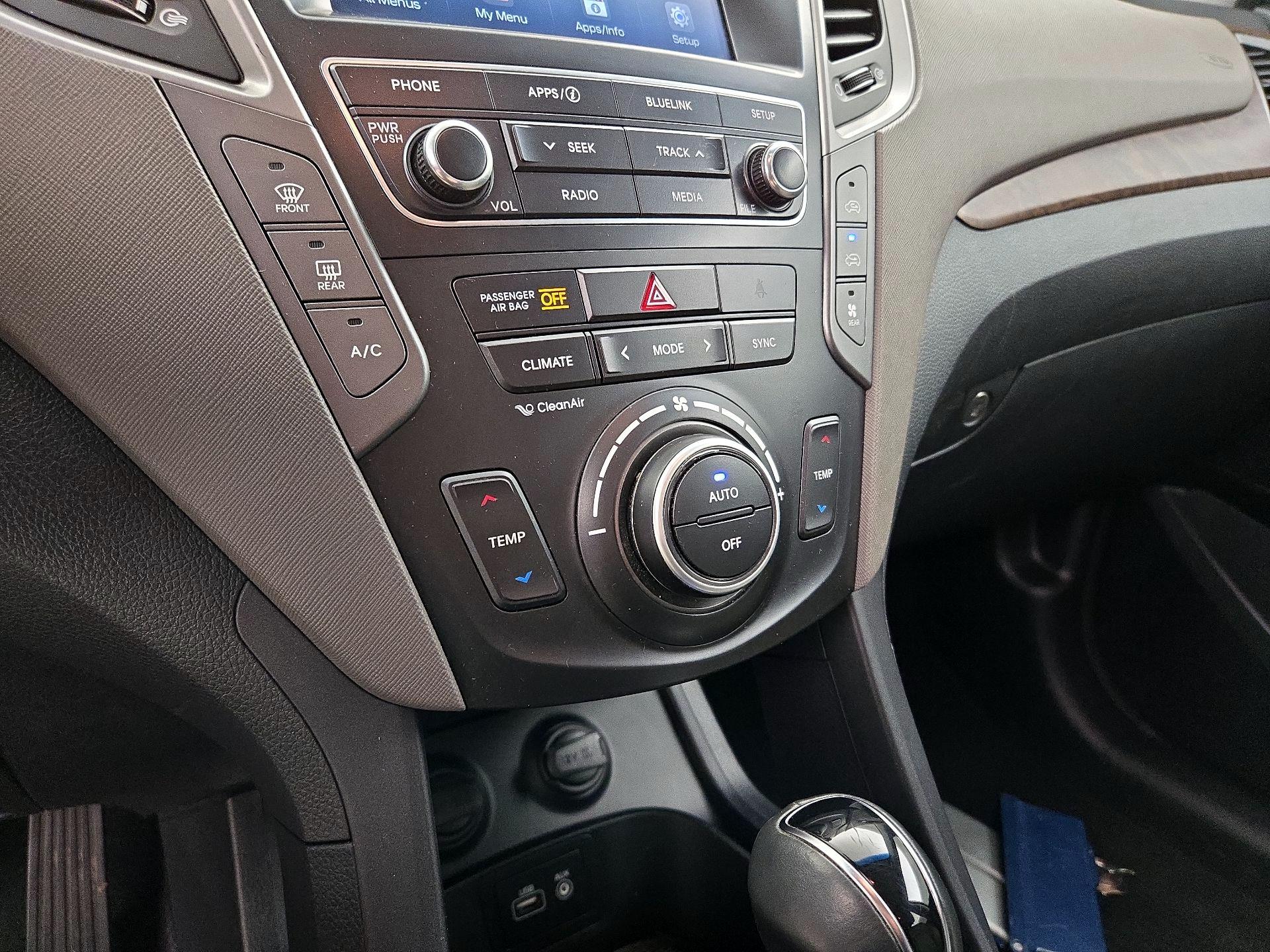 Thumbnail: 2017 Hyundai Santa Fe - 16