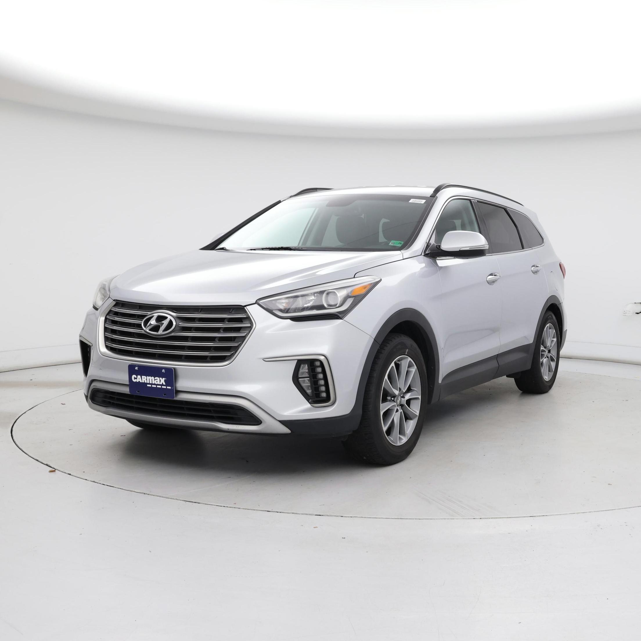 Thumbnail: 2017 Hyundai Santa Fe - 4