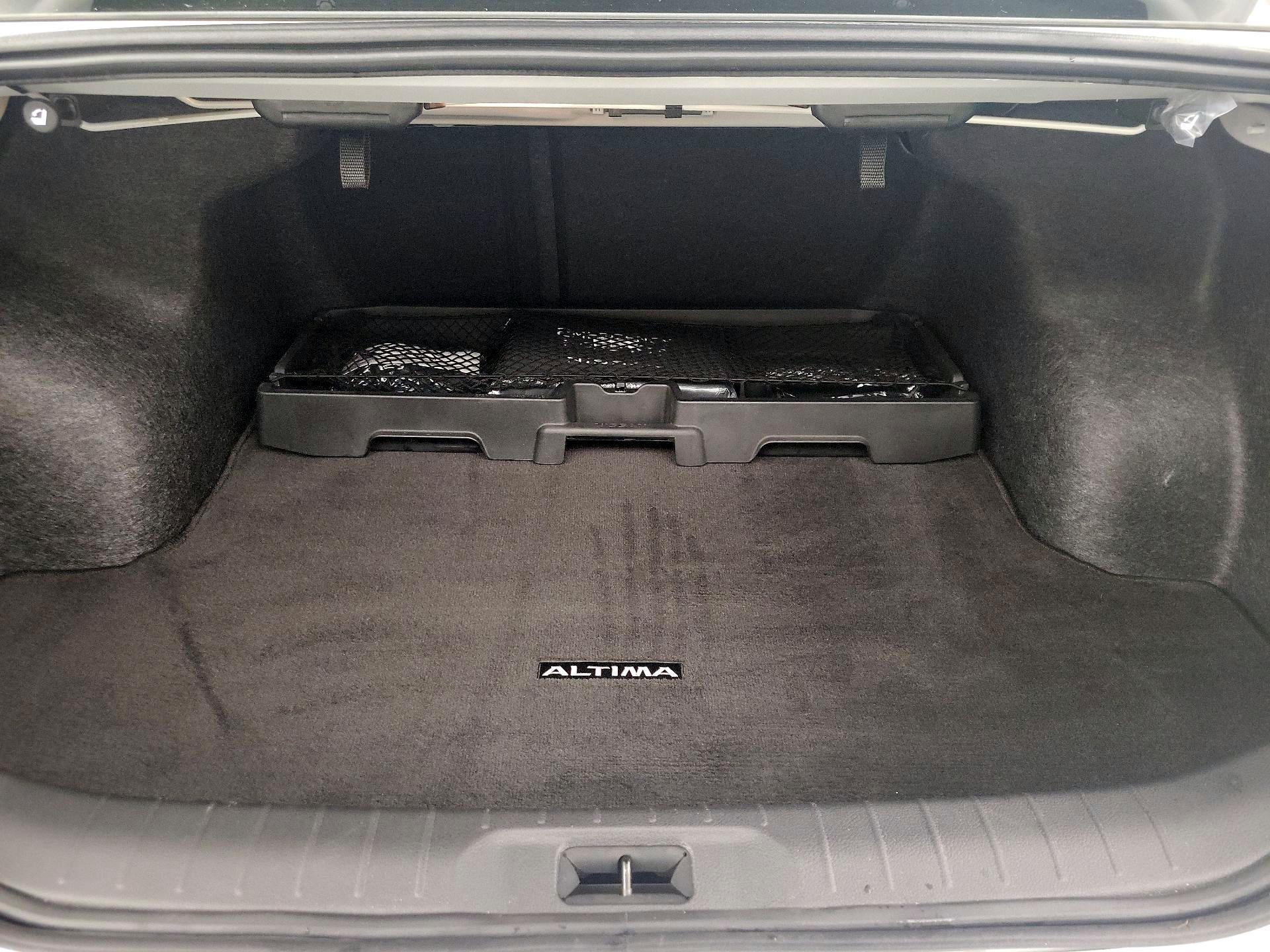 Thumbnail: 2024 Nissan Altima - 20