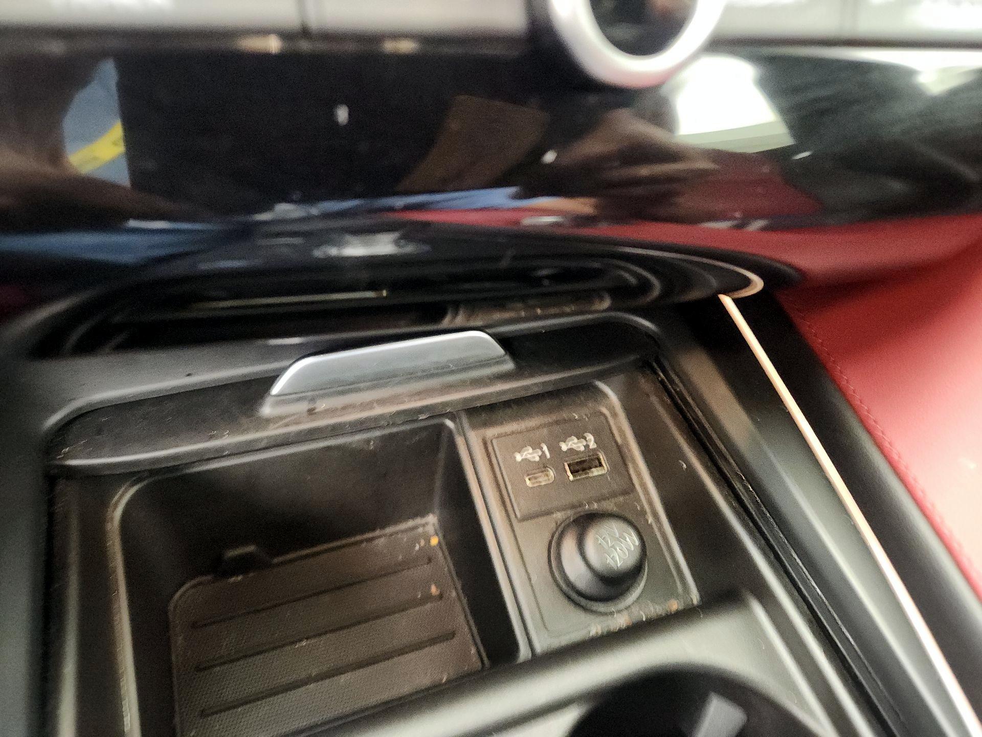 Thumbnail: 2022 INFINITI QX55 - 19