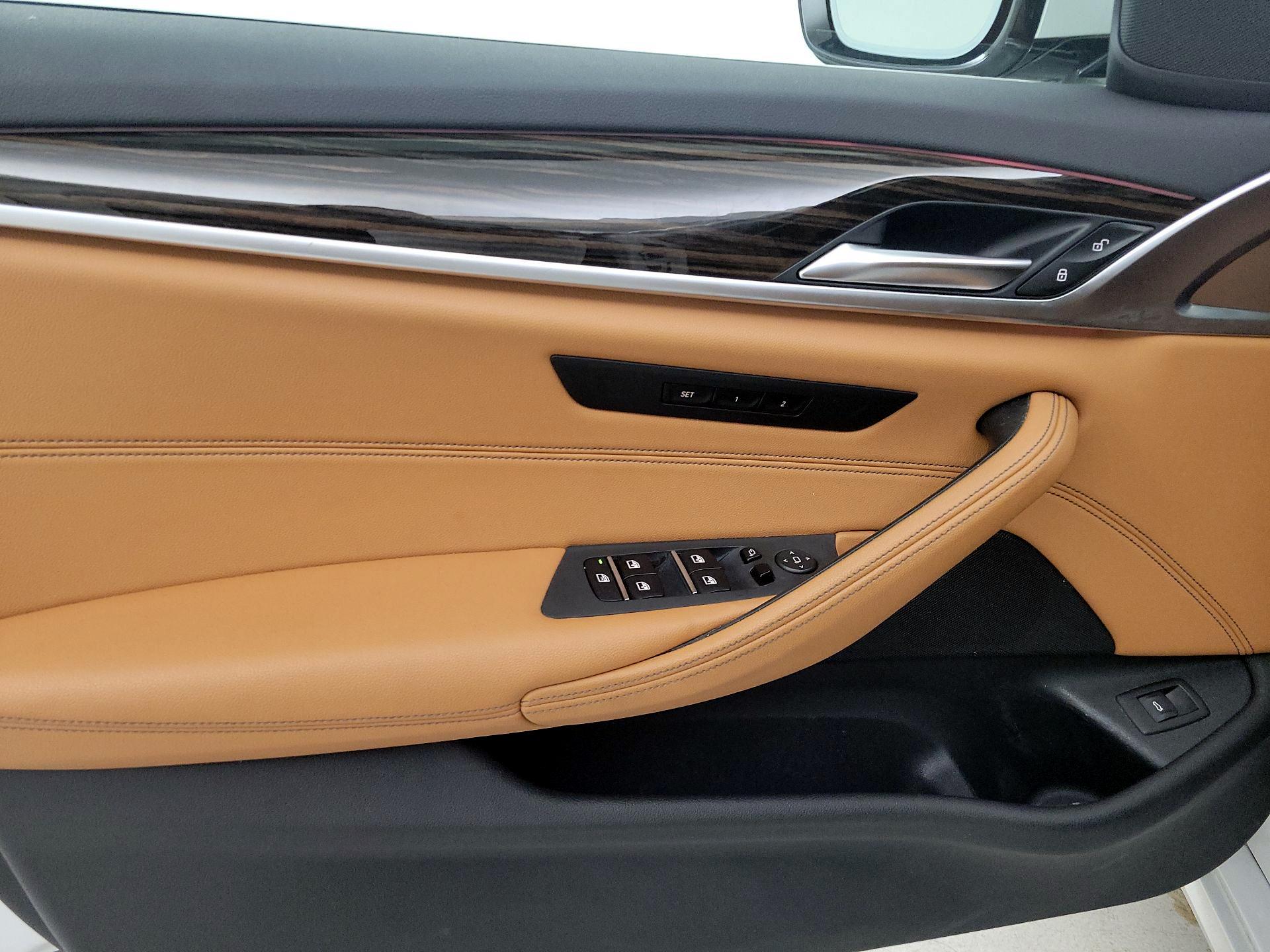 Thumbnail: 2022 BMW 5 Series - 12