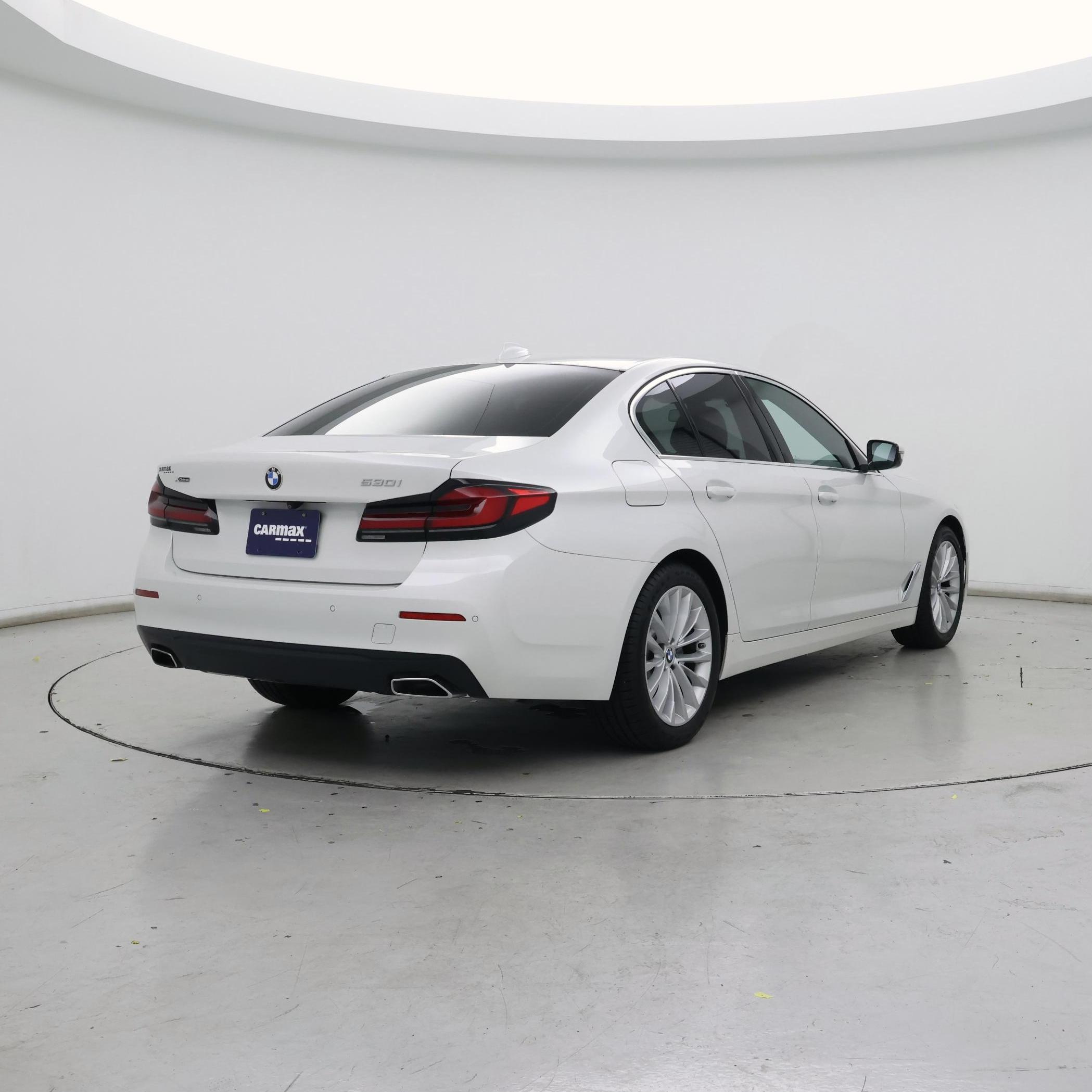 Thumbnail: 2022 BMW 5 Series - 8