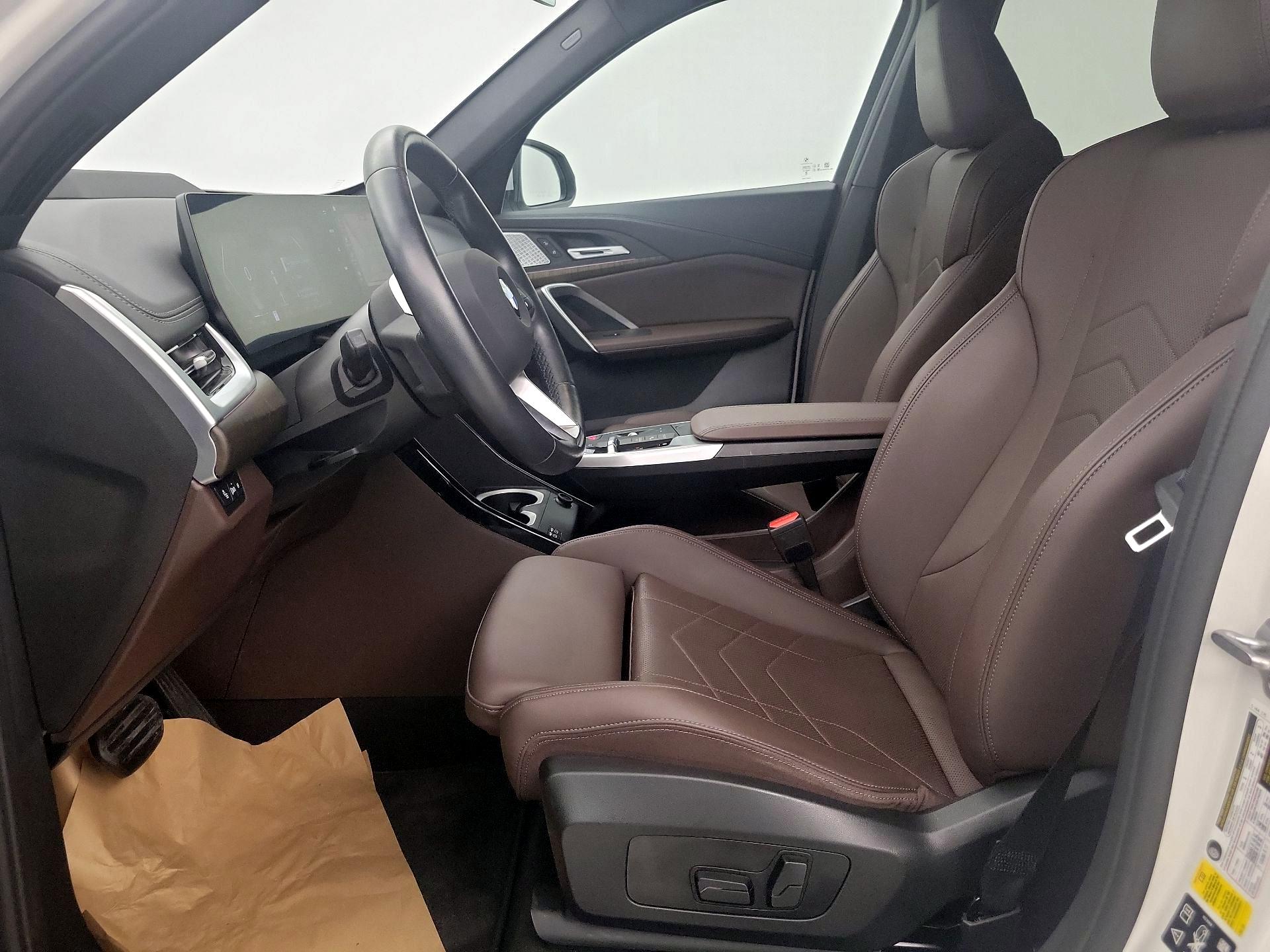 Thumbnail: 2023 BMW X1 - 11