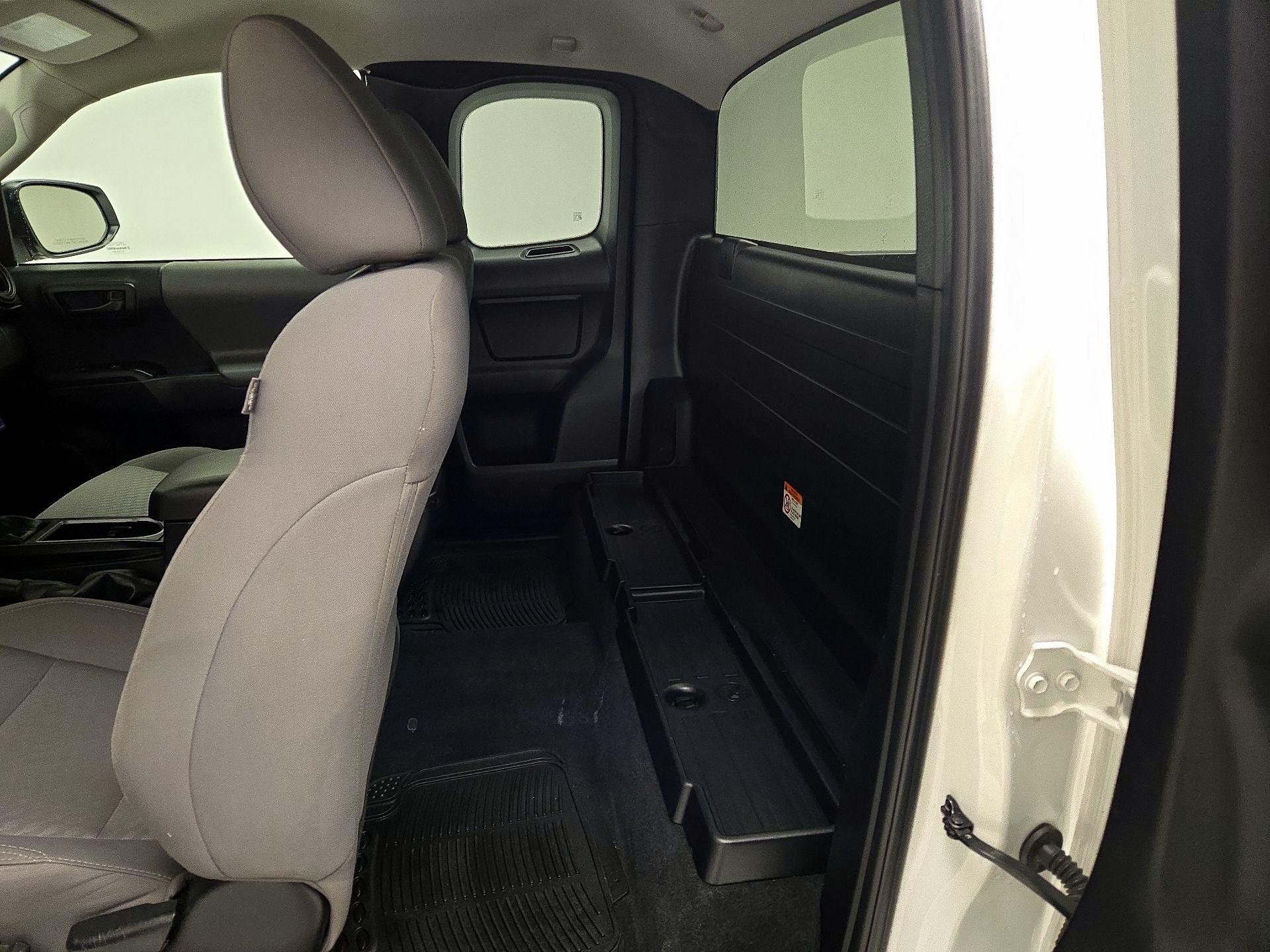 Thumbnail: 2023 Toyota Tacoma - 19