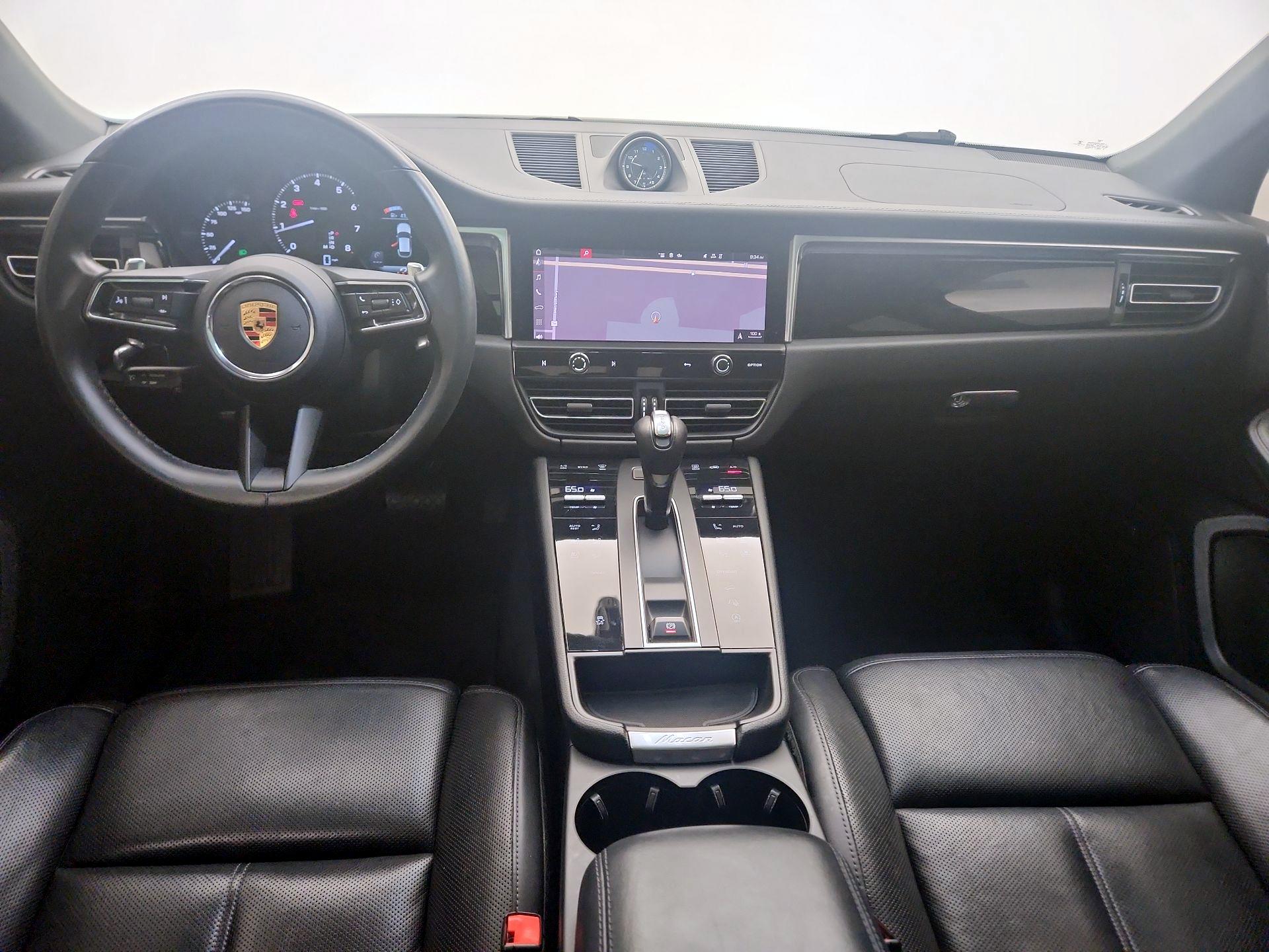 Thumbnail: 2022 Porsche Macan - 9