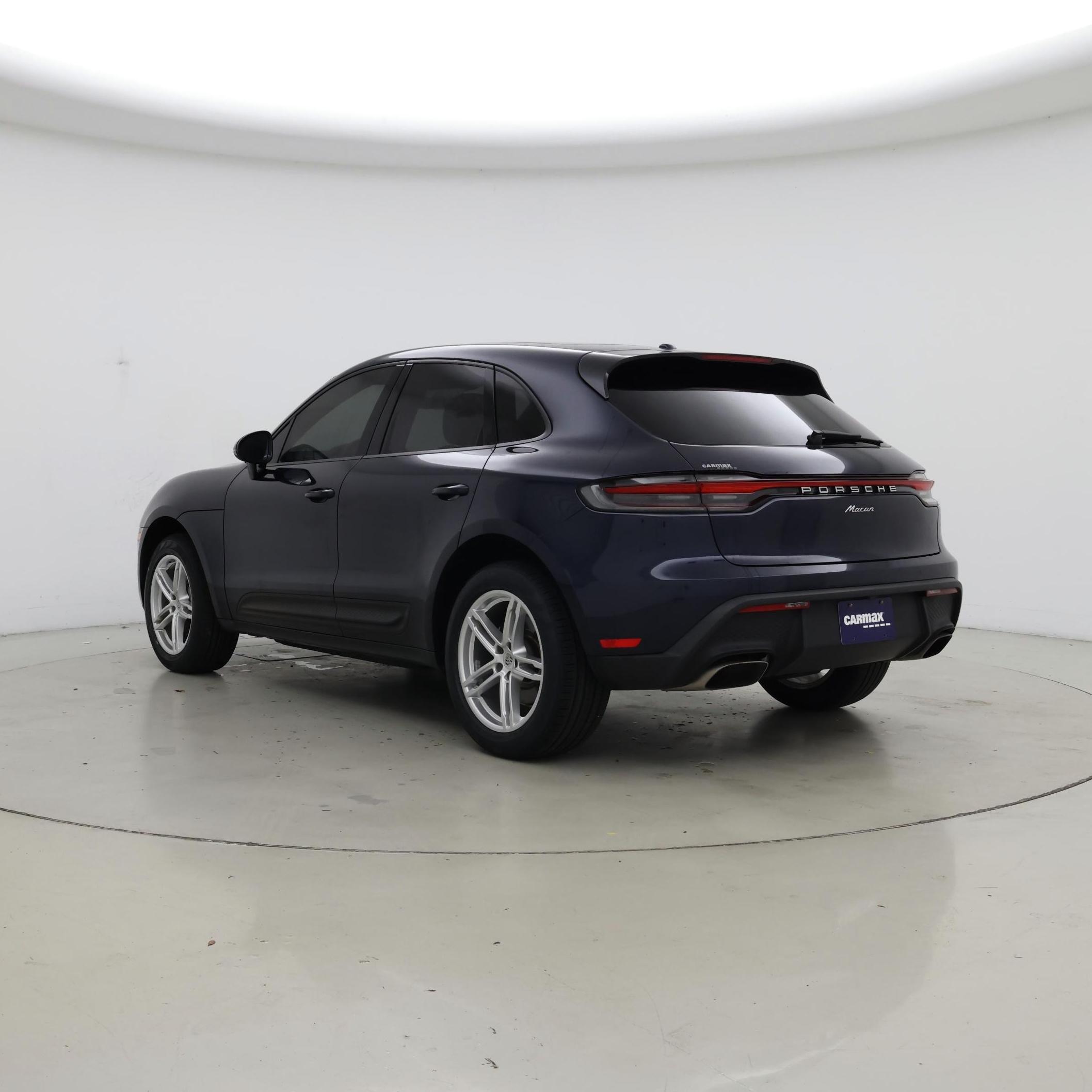 Thumbnail: 2022 Porsche Macan - 2