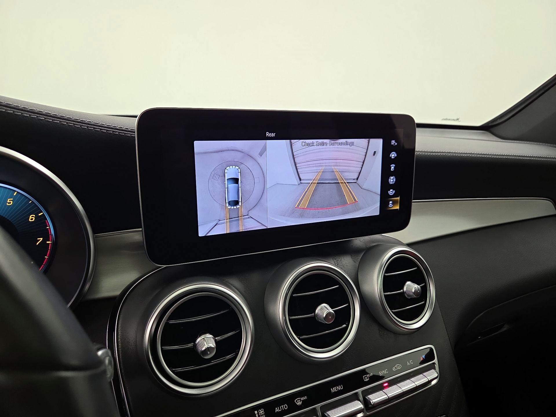 Thumbnail: 2023 Mercedes-Benz GLC - 14