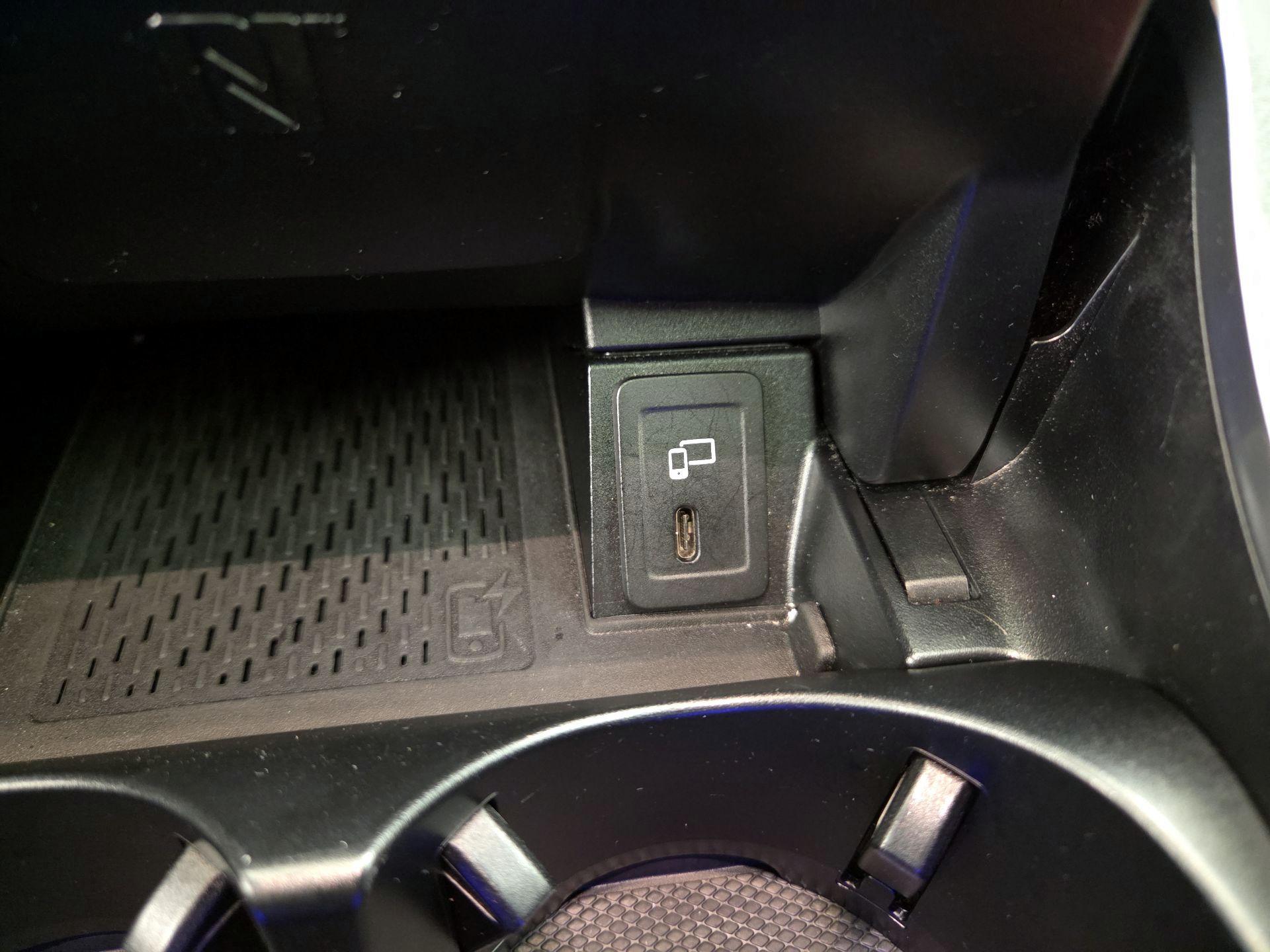 Thumbnail: 2023 Mercedes-Benz GLC - 18