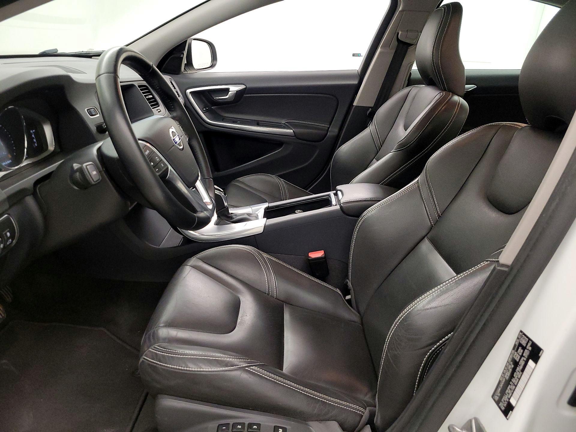 Thumbnail: 2017 Volvo S60 - 11