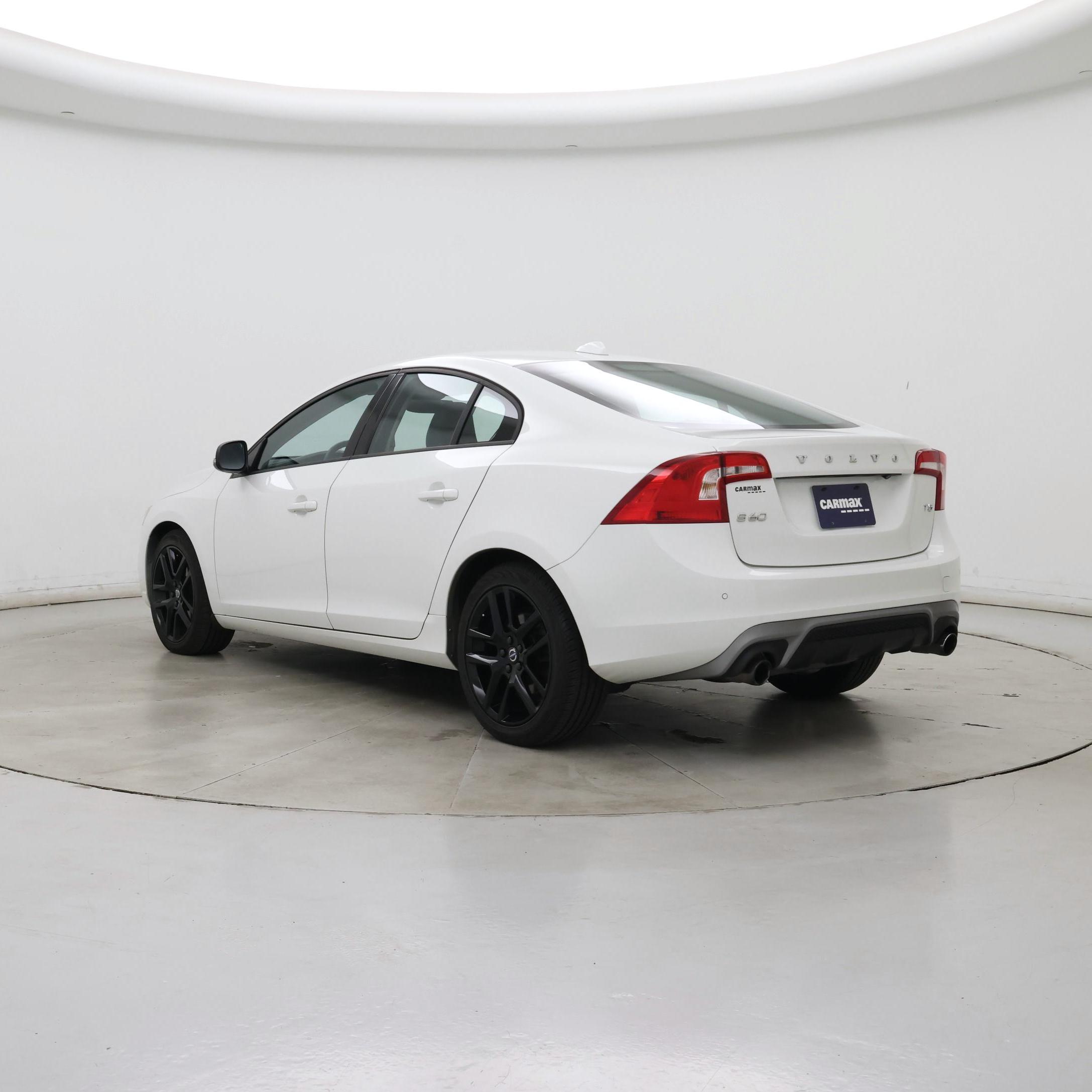 Thumbnail: 2017 Volvo S60 - 2