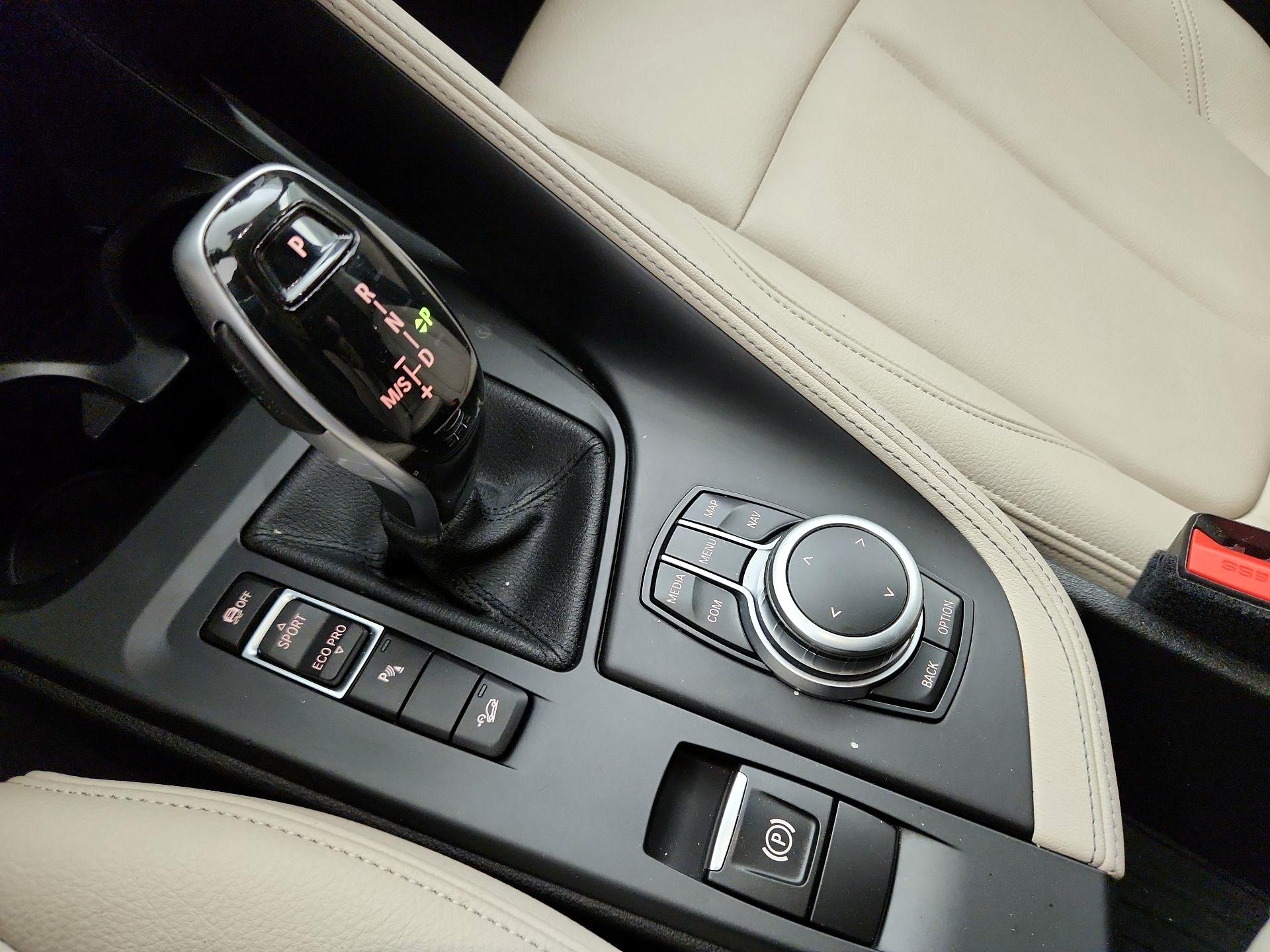 Thumbnail: 2021 BMW X1 - 17