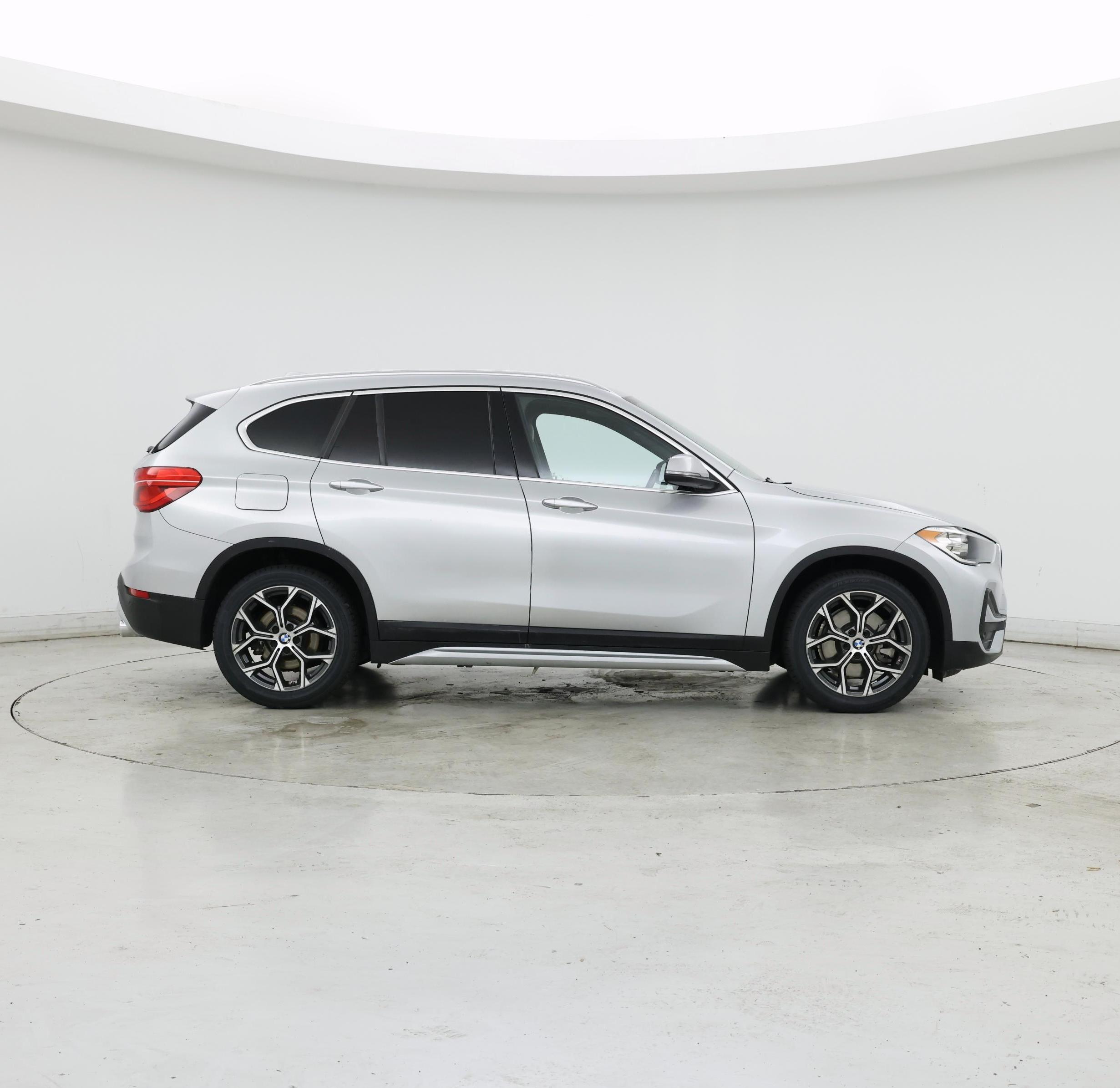 Thumbnail: 2021 BMW X1 - 7