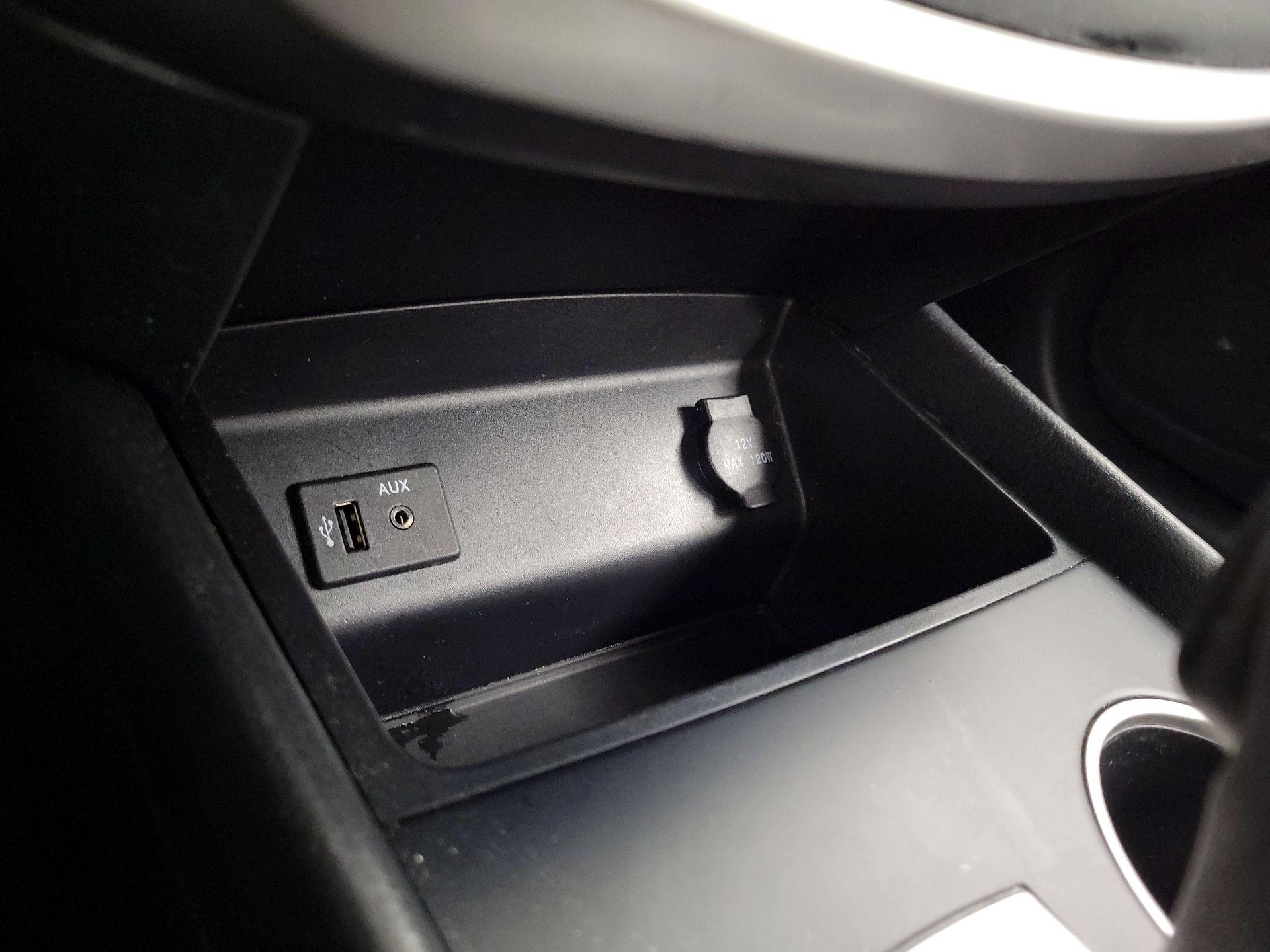 Thumbnail: 2016 Nissan Altima - 18