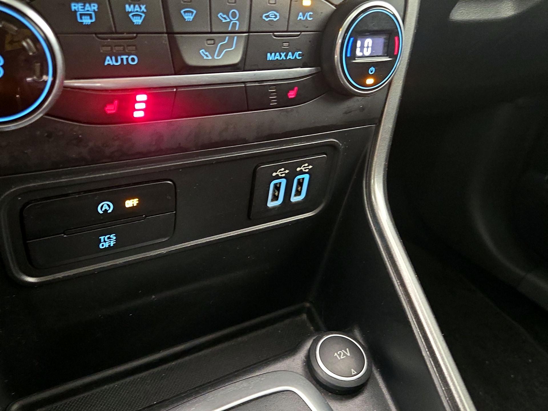 Thumbnail: 2021 Ford EcoSport - 18