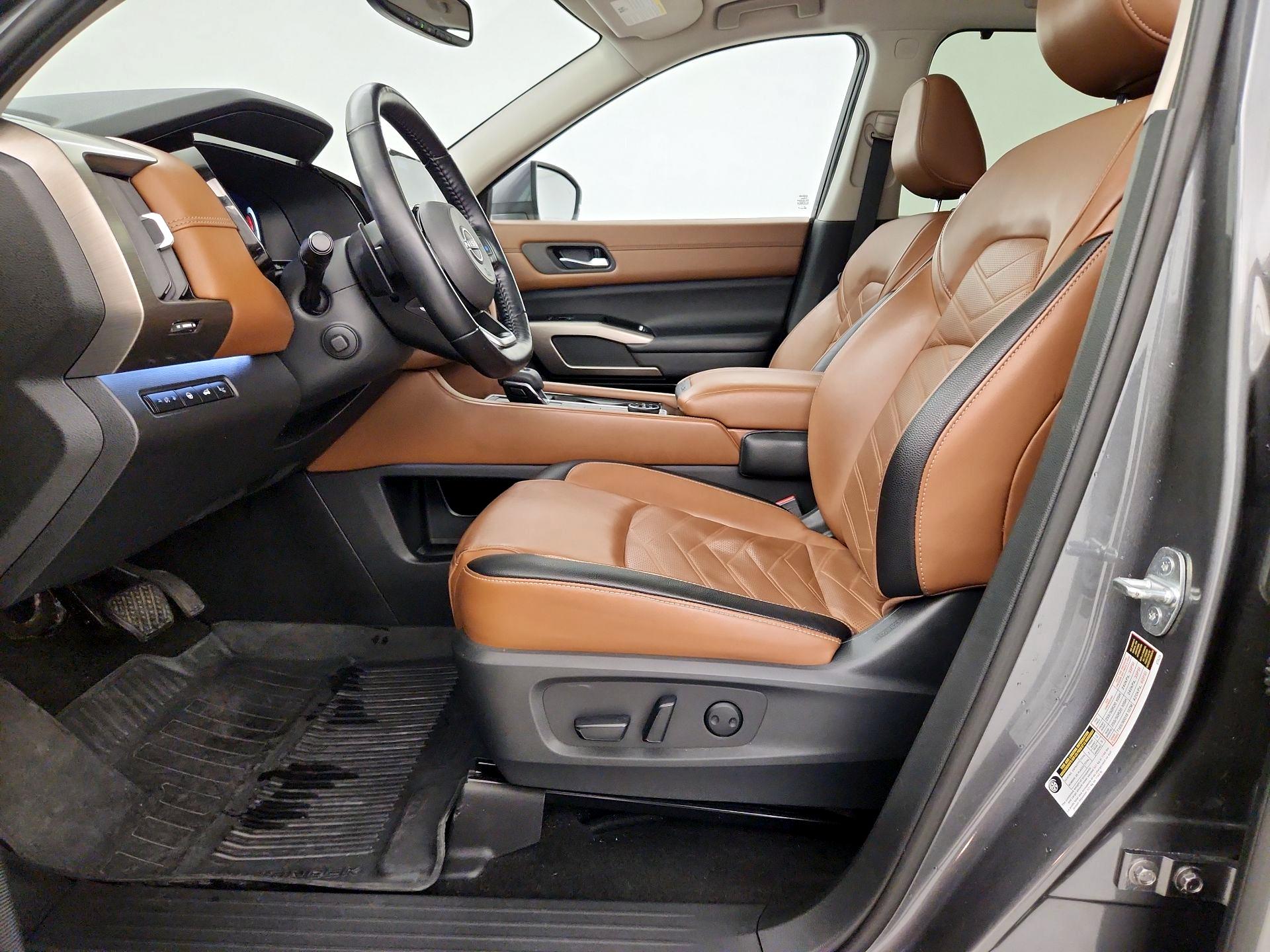 Thumbnail: 2022 Nissan Pathfinder - 11