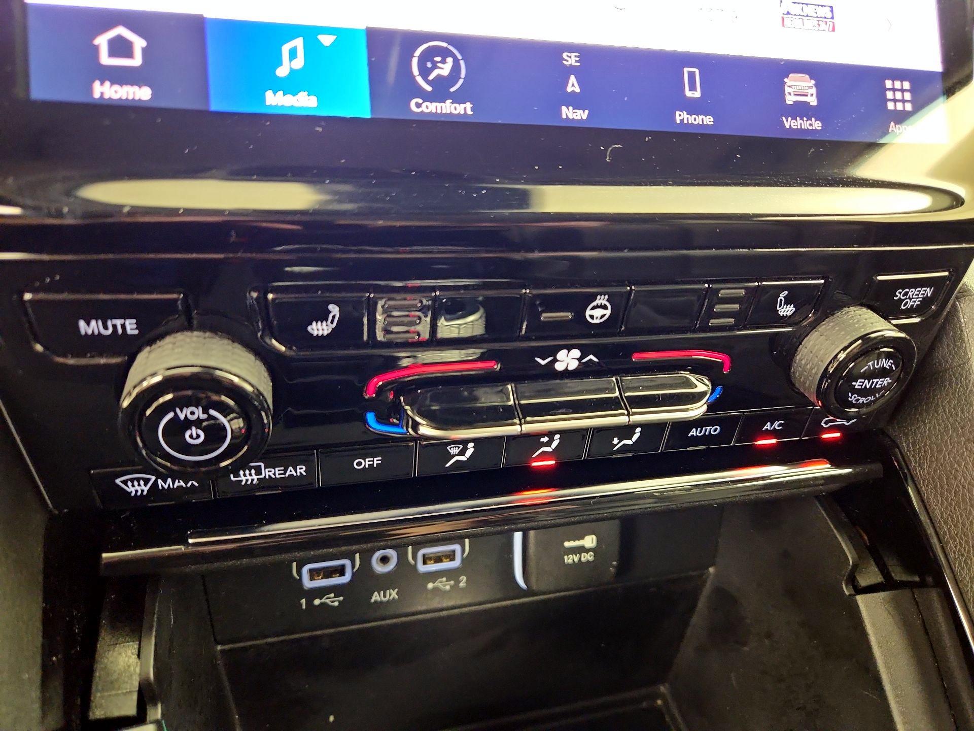 Thumbnail: 2023 Jeep Grand Cherokee L - 17