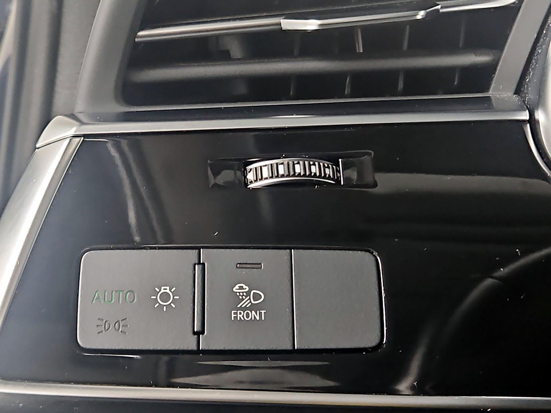 Thumbnail: 2023 Audi Q7 - 13