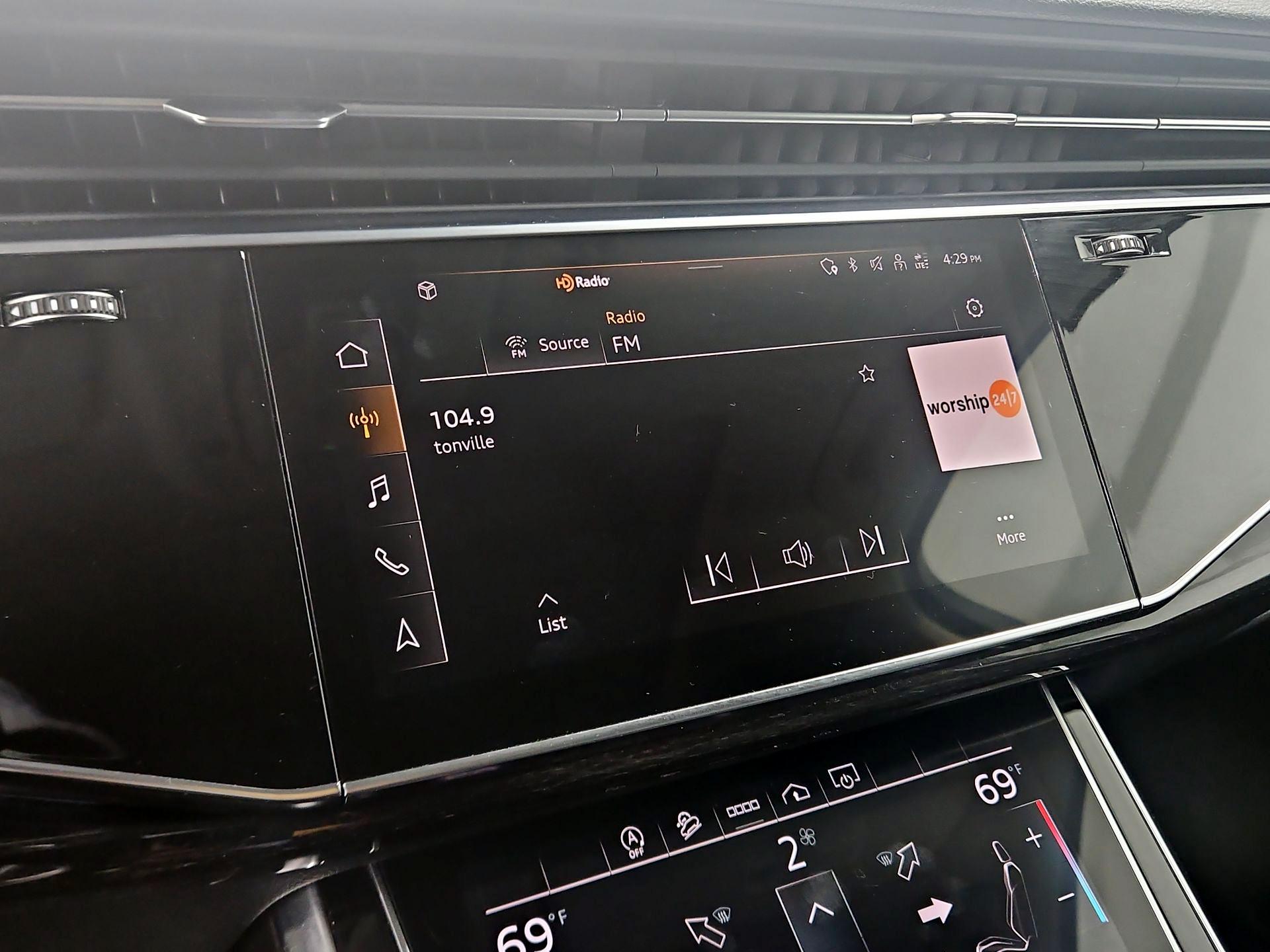 Thumbnail: 2023 Audi Q7 - 16