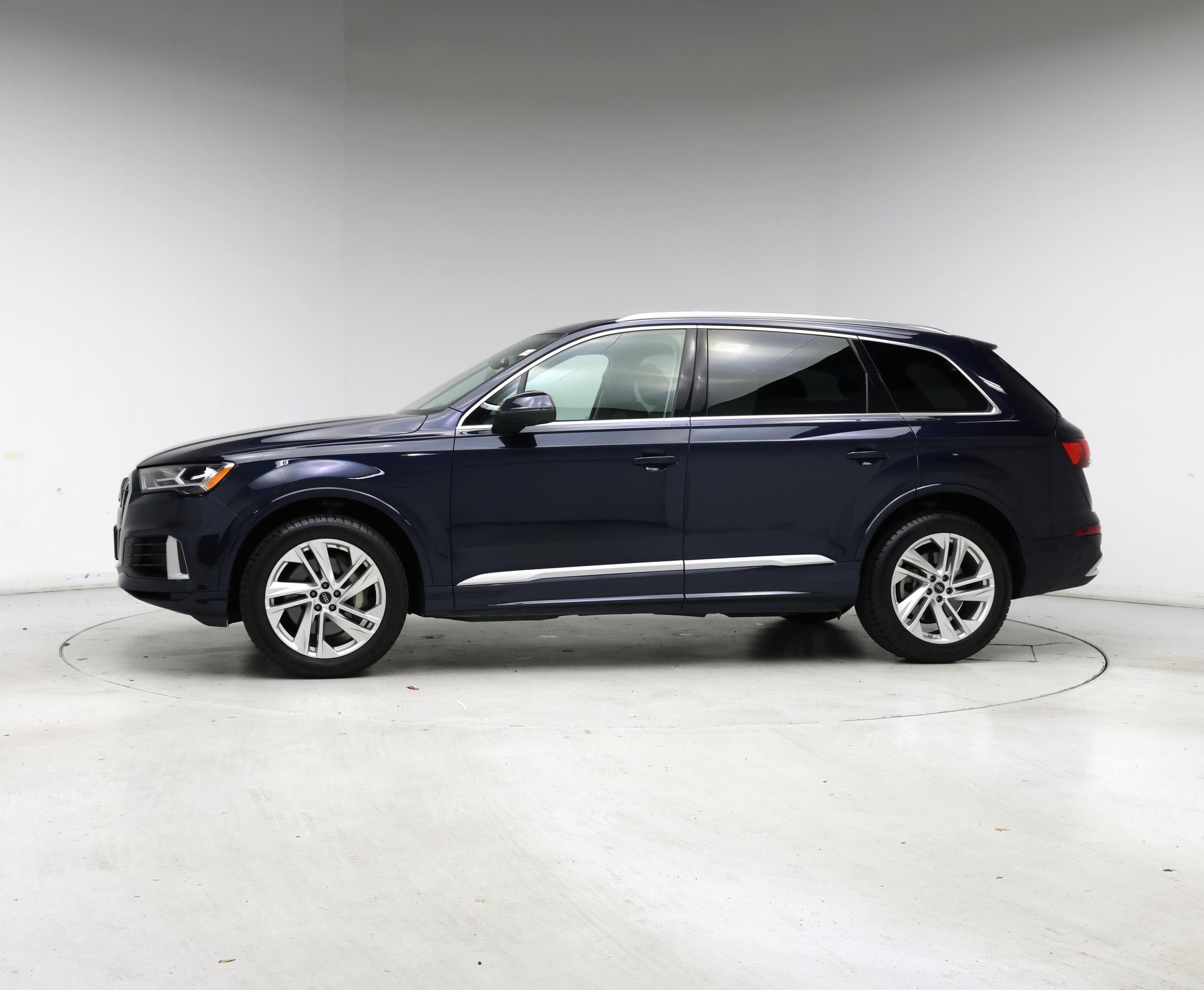 Thumbnail: 2023 Audi Q7 - 3