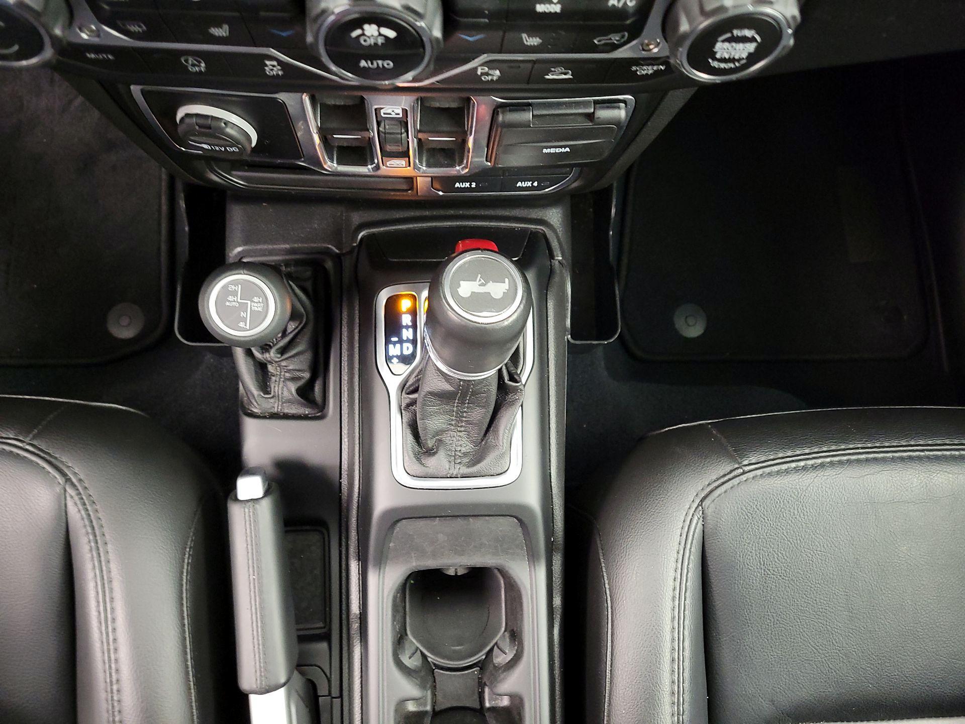 Thumbnail: 2022 Jeep Wrangler - 18