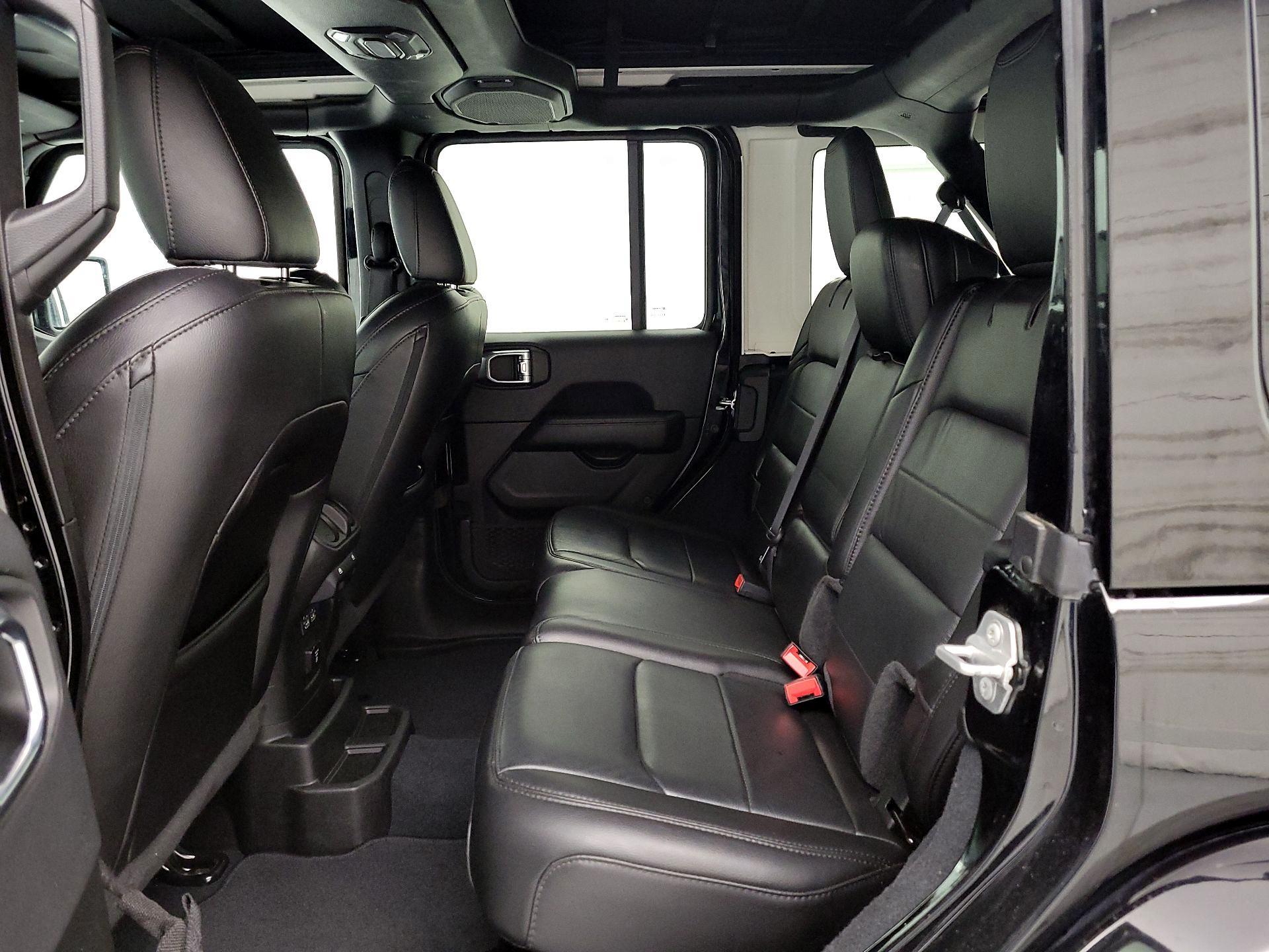 Thumbnail: 2022 Jeep Wrangler - 20