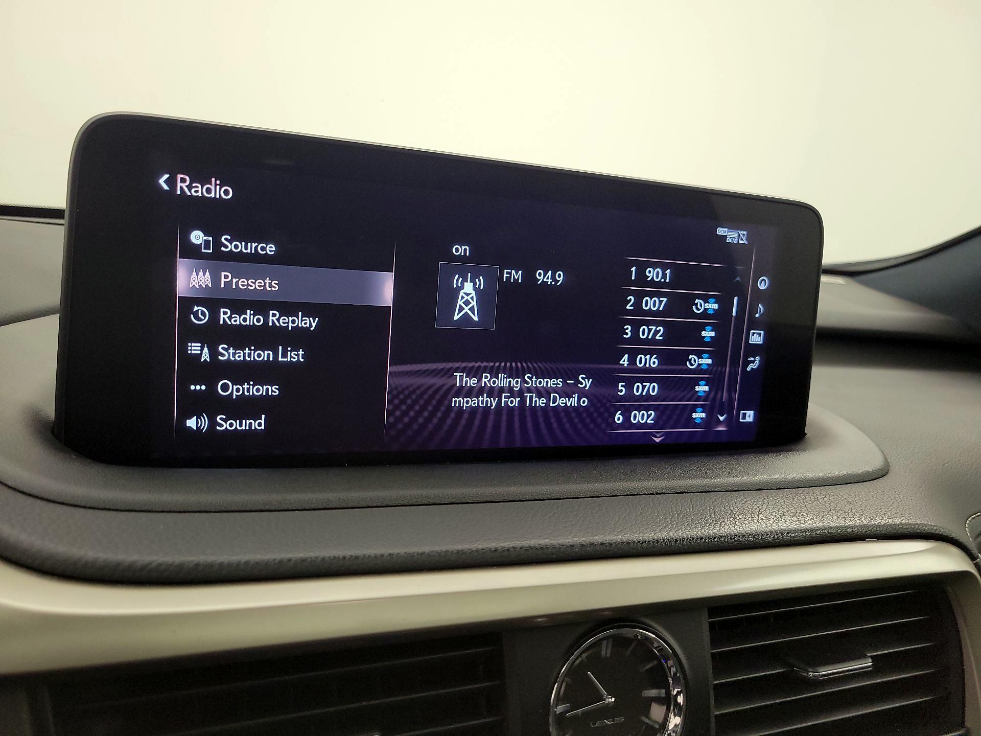 Thumbnail: 2020 Lexus RX - 16