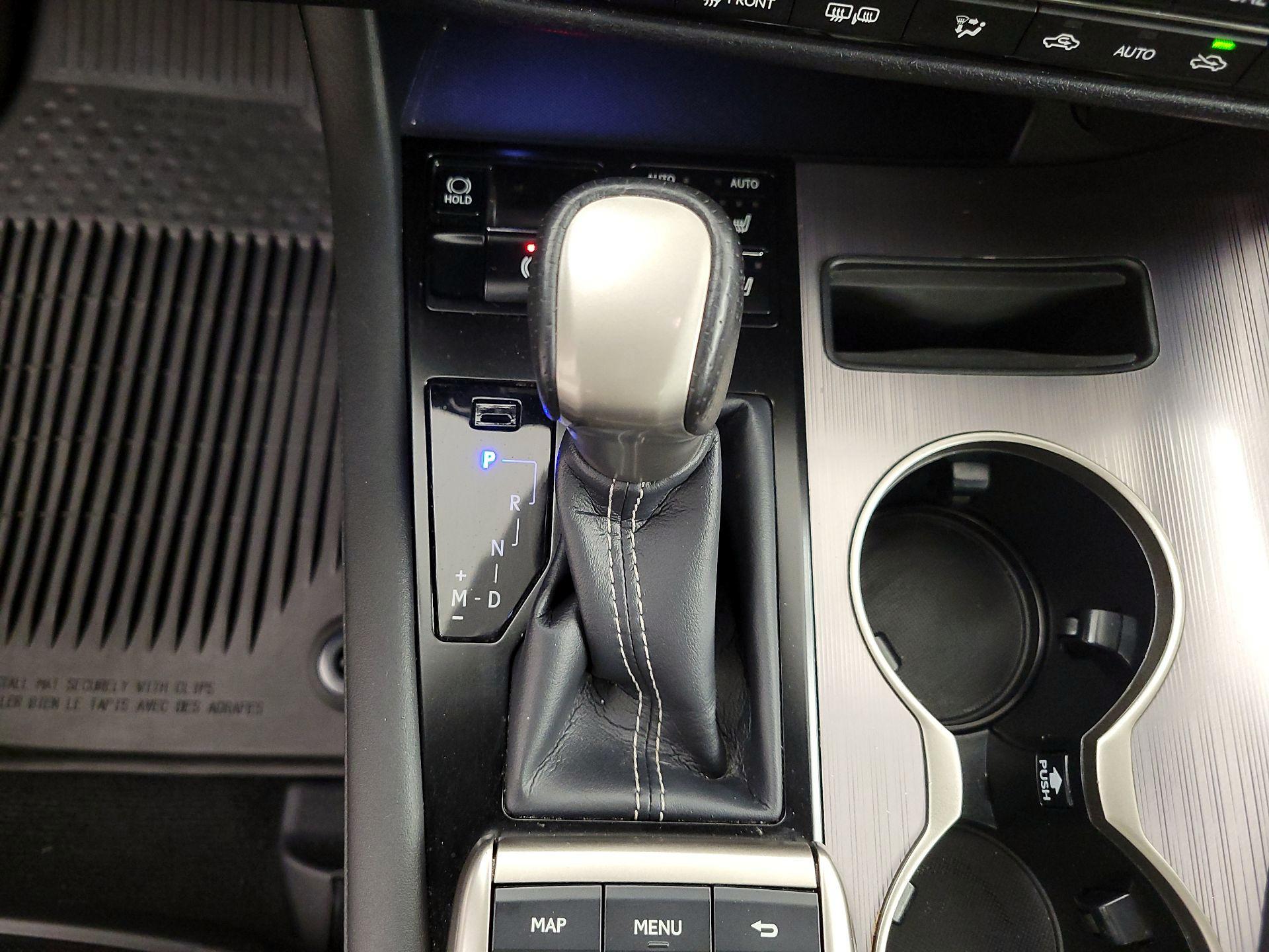 Thumbnail: 2020 Lexus RX - 18