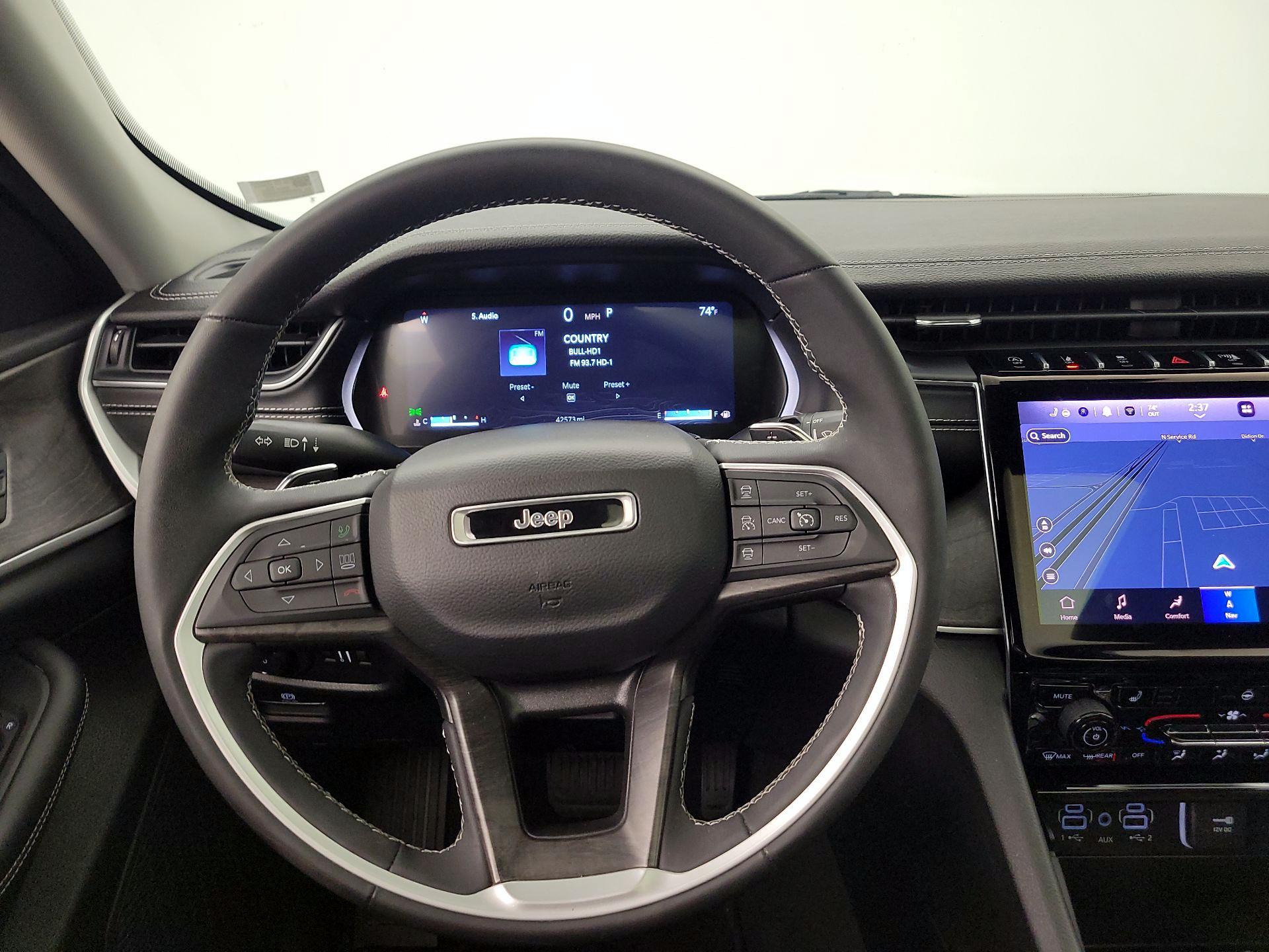 Thumbnail: 2023 Jeep Grand Cherokee - 10