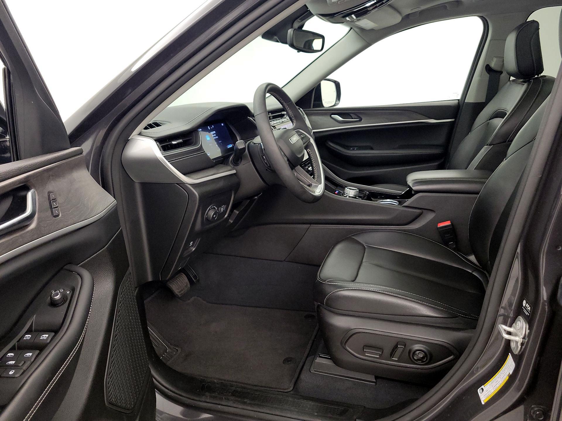 Thumbnail: 2023 Jeep Grand Cherokee - 11