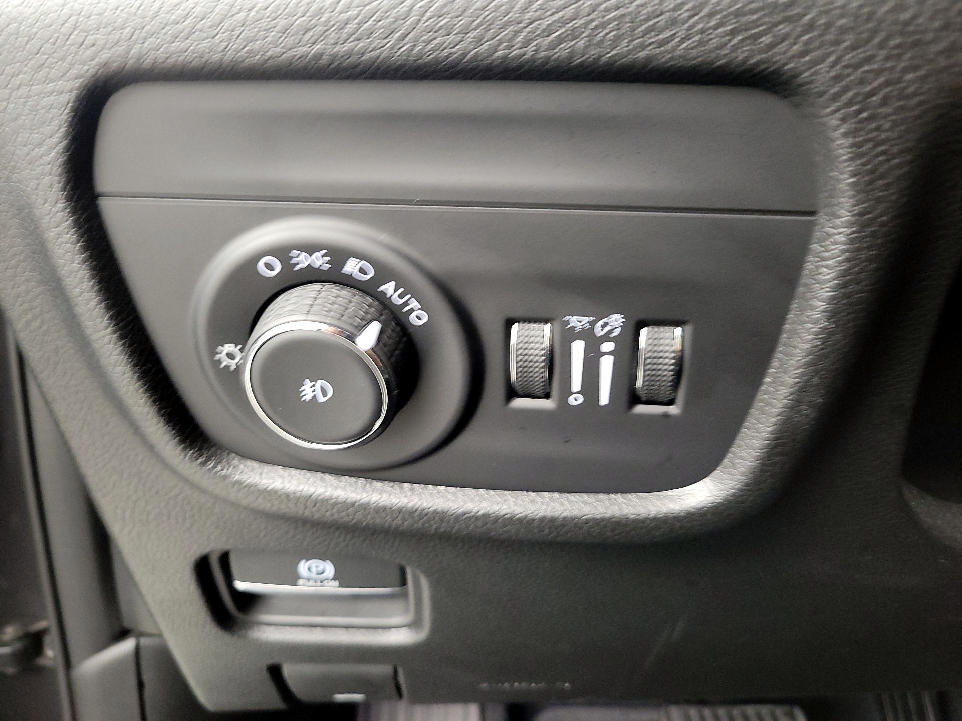 Thumbnail: 2023 Jeep Grand Cherokee - 13