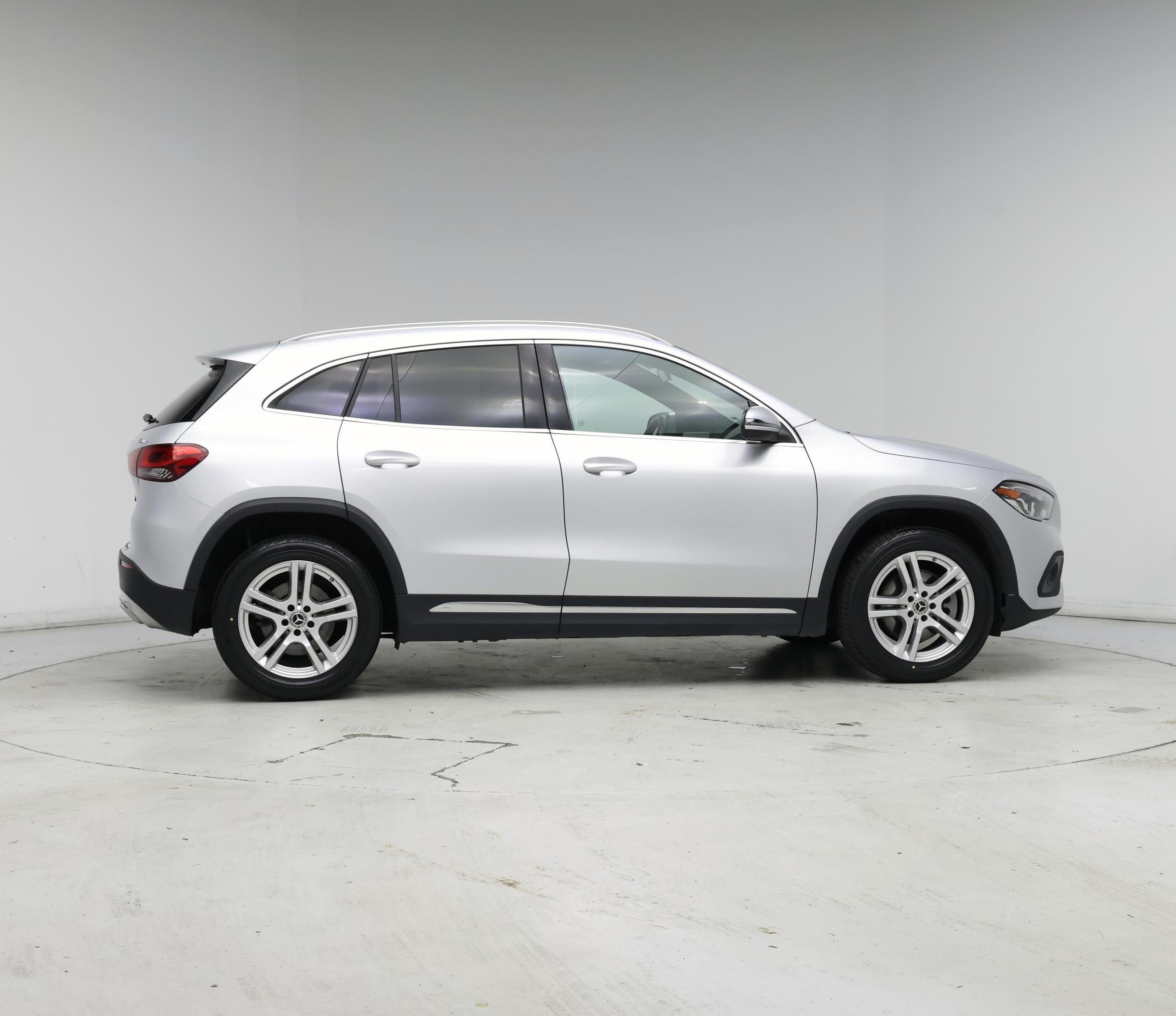 Thumbnail: 2023 Mercedes-Benz GLA - 7