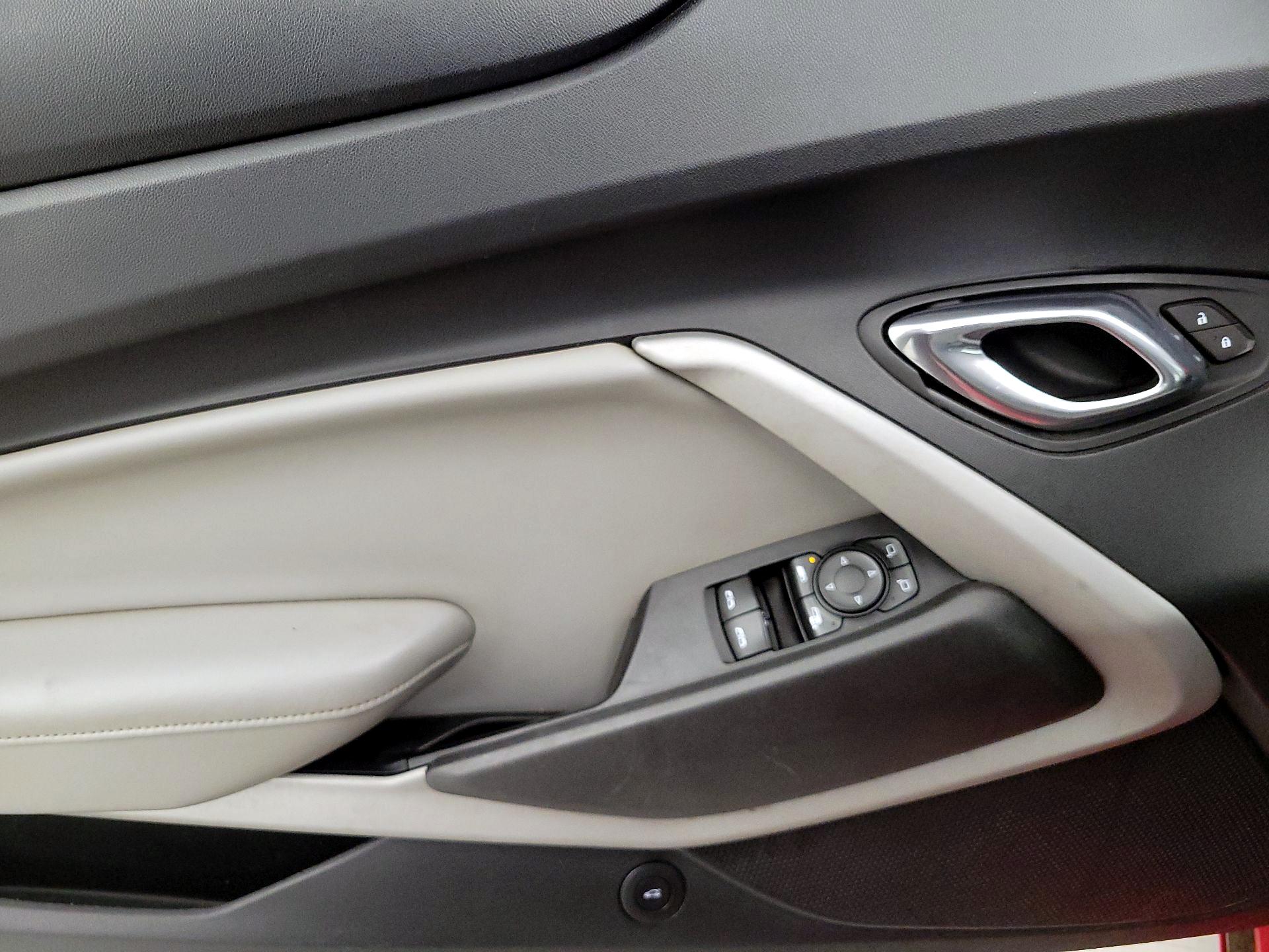 Thumbnail: 2020 Chevrolet Camaro - 12