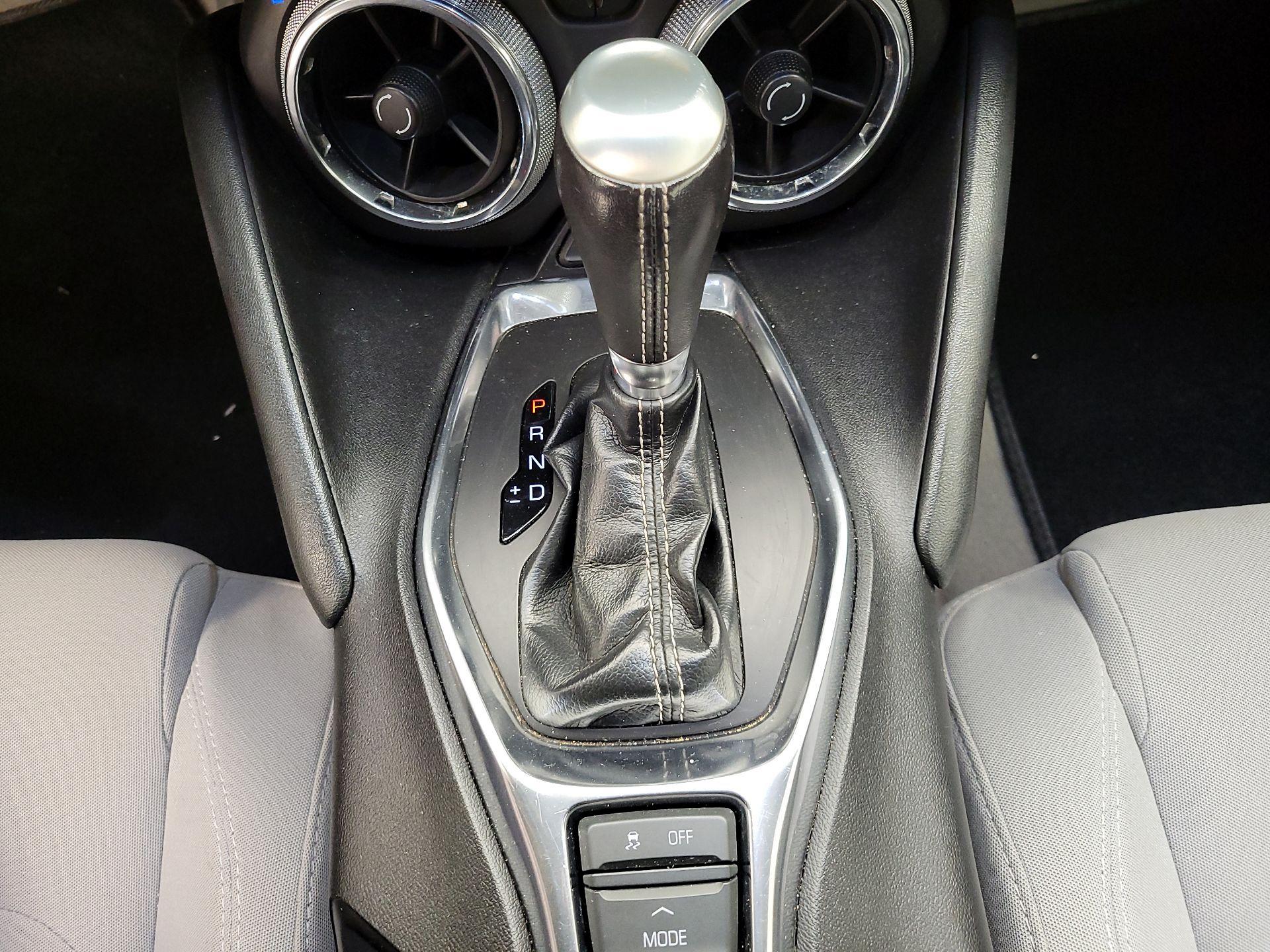 Thumbnail: 2020 Chevrolet Camaro - 17