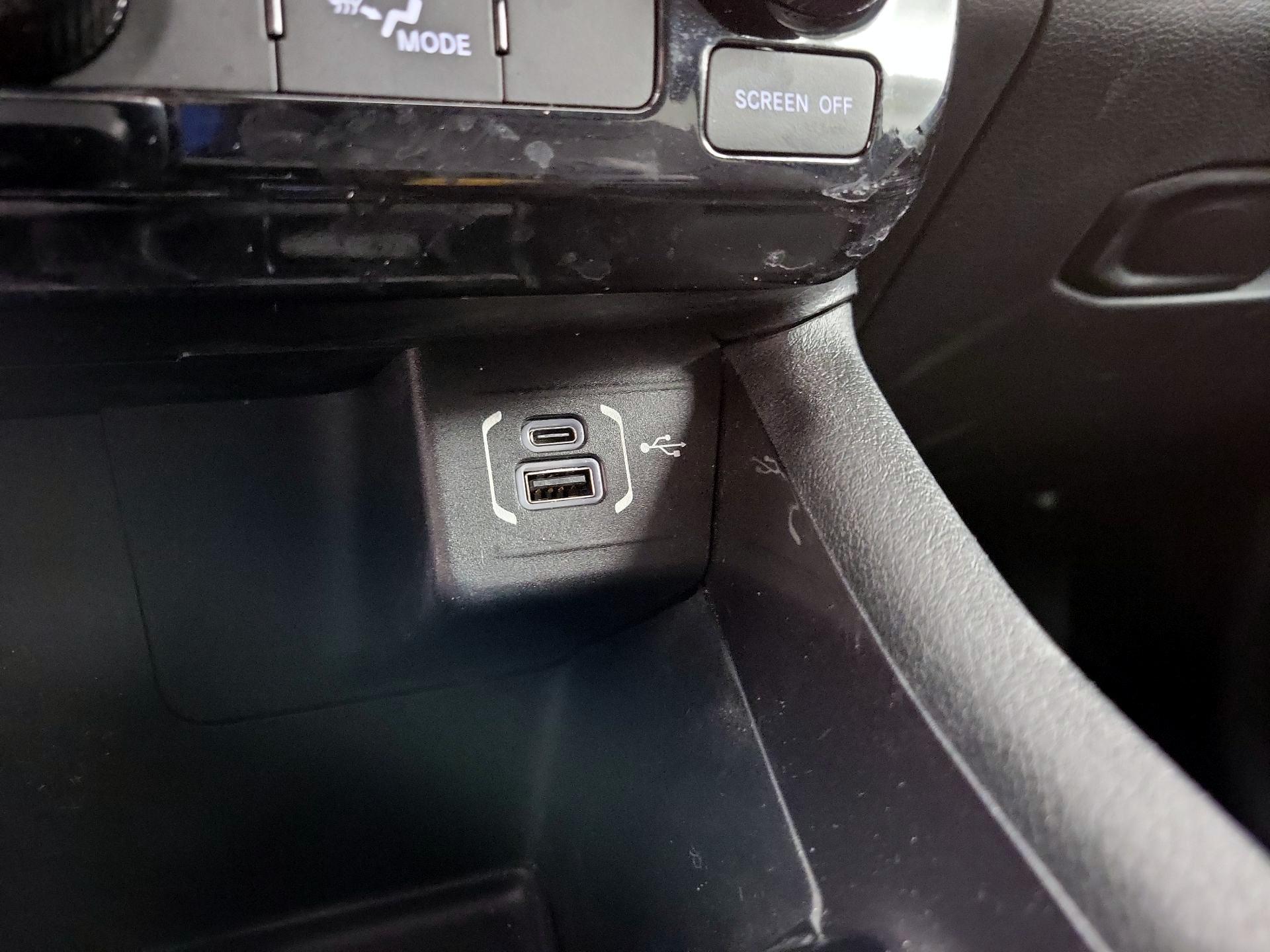 Thumbnail: 2022 Jeep Compass - 18