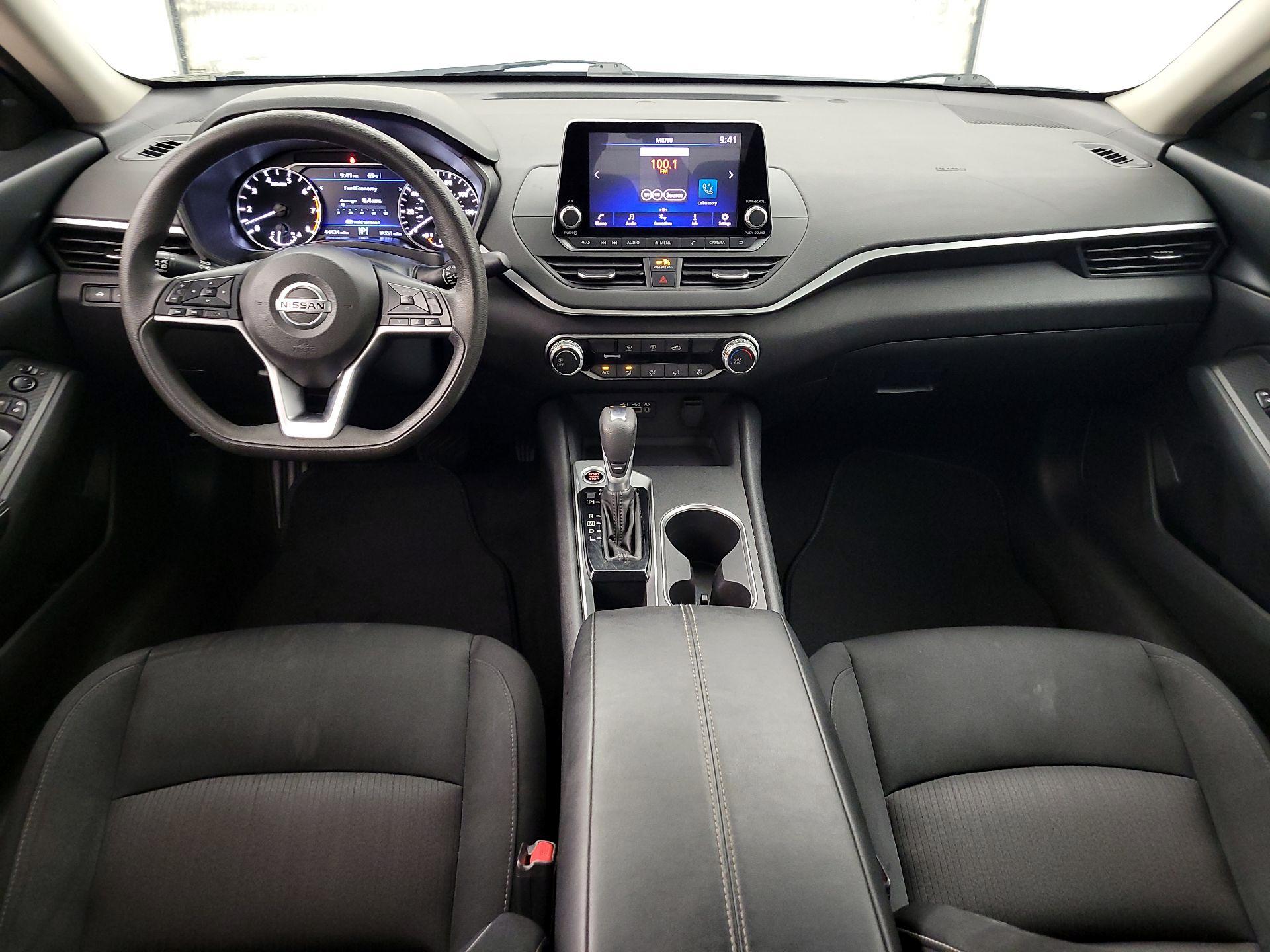 Thumbnail: 2022 Nissan Altima - 9