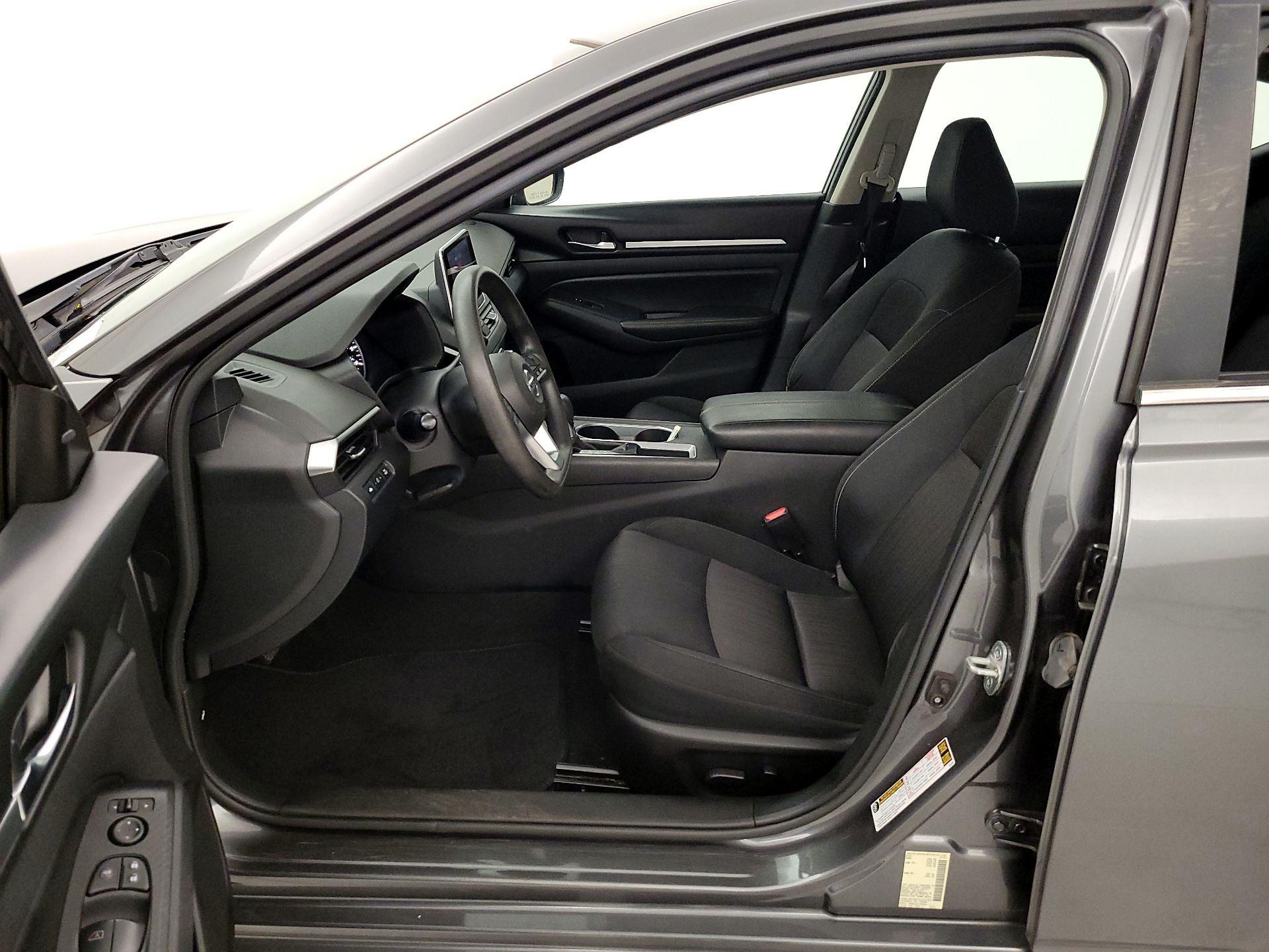 Thumbnail: 2022 Nissan Altima - 11